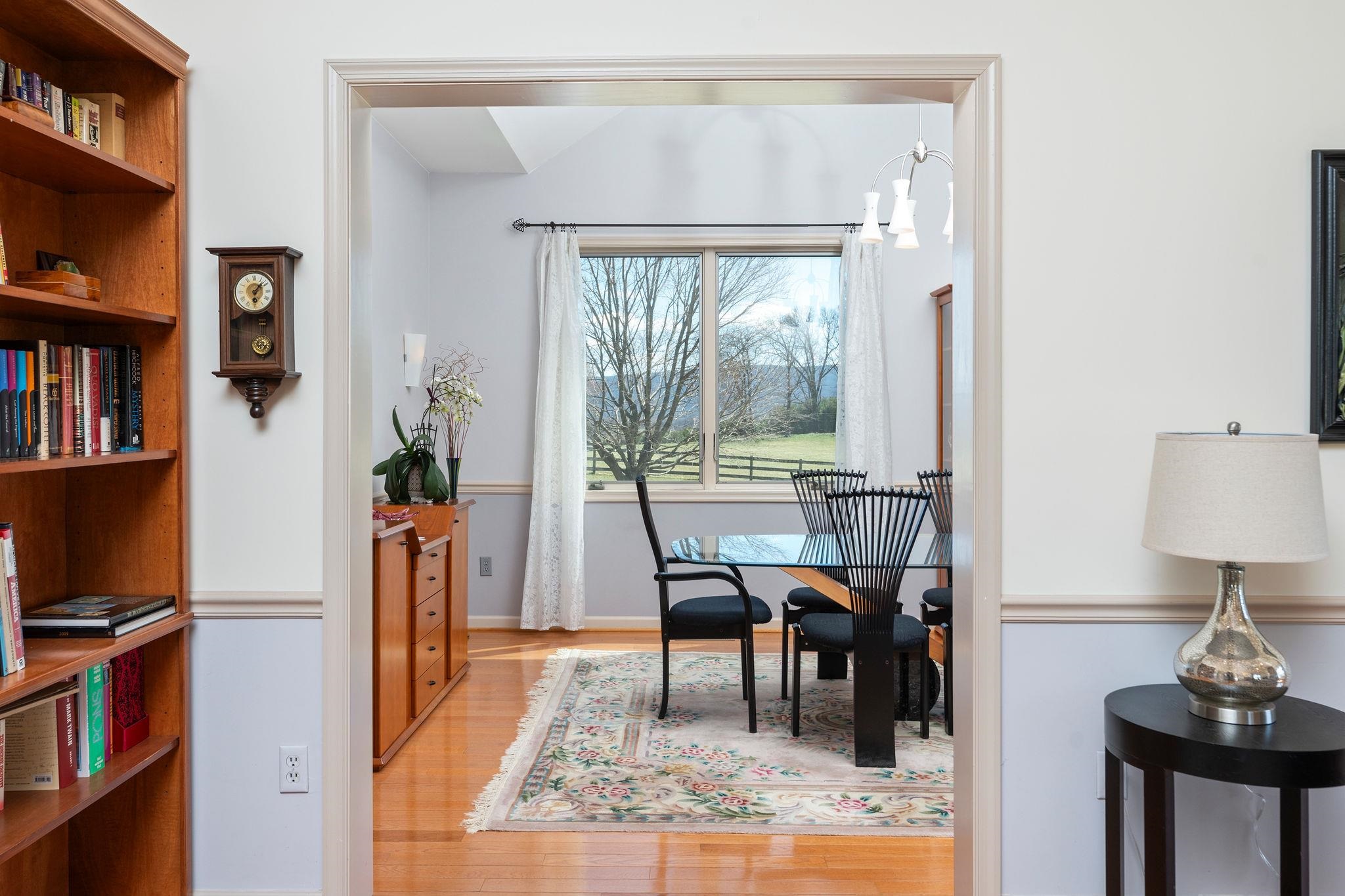 269 FOXFIELD DR, STAUNTON, Virginia 24401, 4 Bedrooms Bedrooms, ,3 BathroomsBathrooms,Residential,269 FOXFIELD DR,662396 MLS # 662396