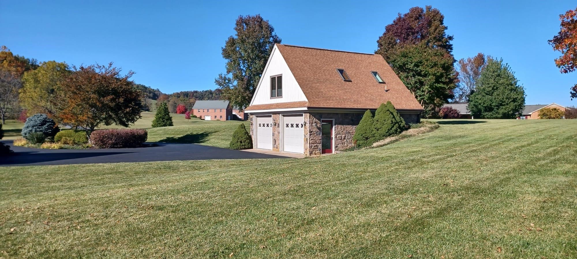269 FOXFIELD DR, STAUNTON, Virginia 24401, 4 Bedrooms Bedrooms, ,3 BathroomsBathrooms,Residential,269 FOXFIELD DR,662396 MLS # 662396