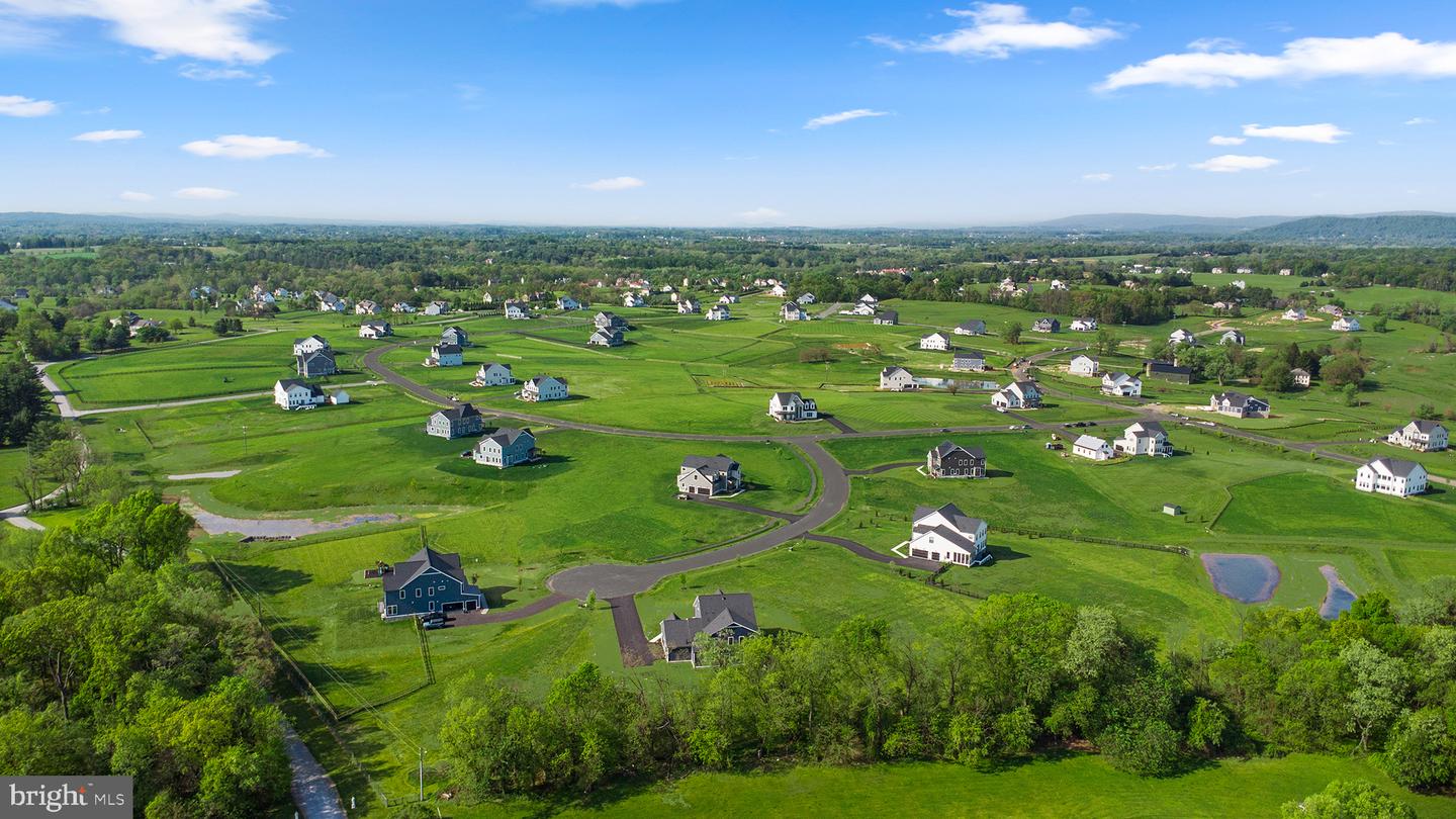 14691 FORDSON CT, WATERFORD, Virginia 20197, 5 Bedrooms Bedrooms, ,4 BathroomsBathrooms,Residential,For sale,14691 FORDSON CT,VALO2097660 MLS # VALO2097660
