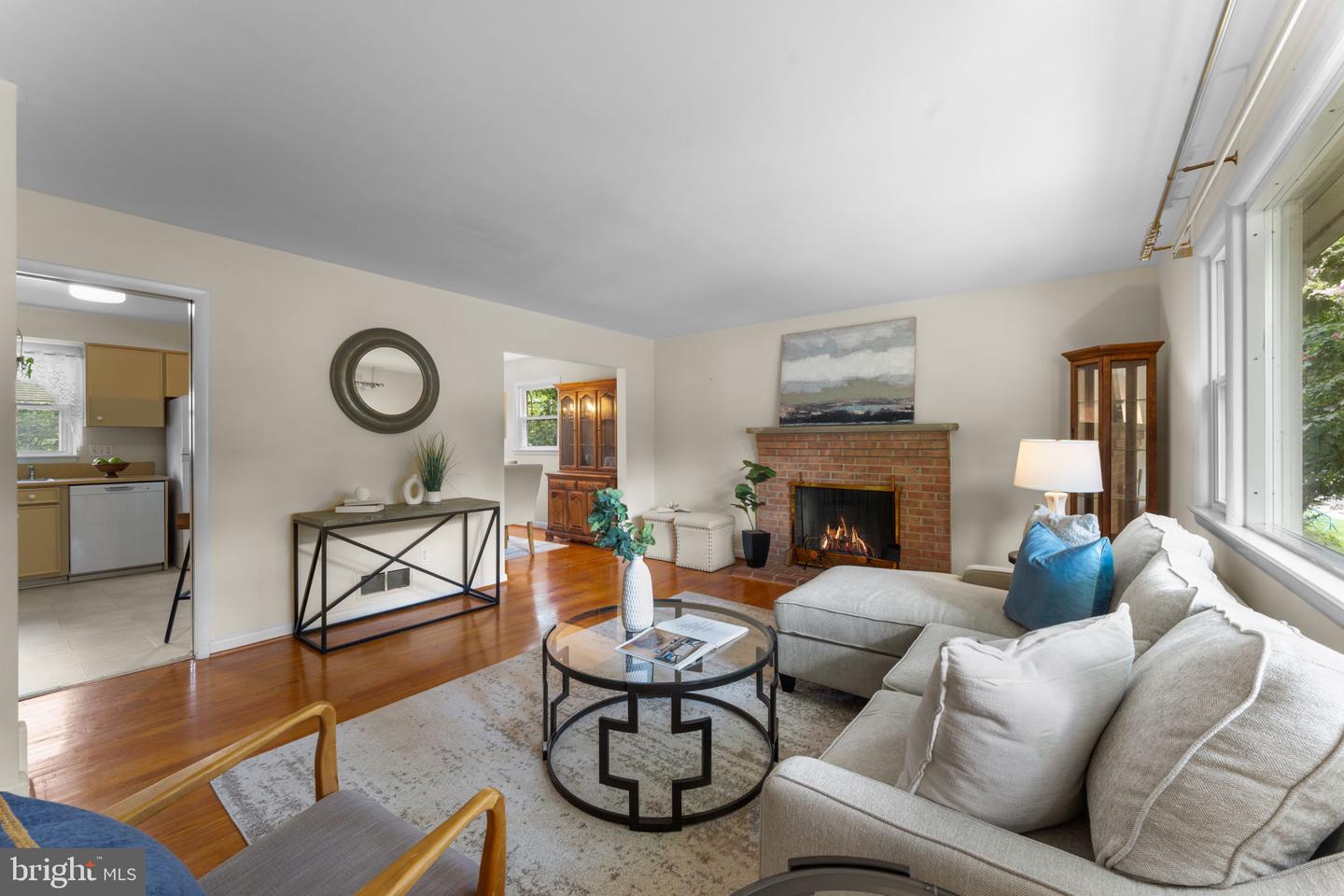 6412 24TH ST N, ARLINGTON, Virginia 22207, 4 Bedrooms Bedrooms, ,2 BathroomsBathrooms,Residential,For sale,6412 24TH ST N,VAAR2058468 MLS # VAAR2058468