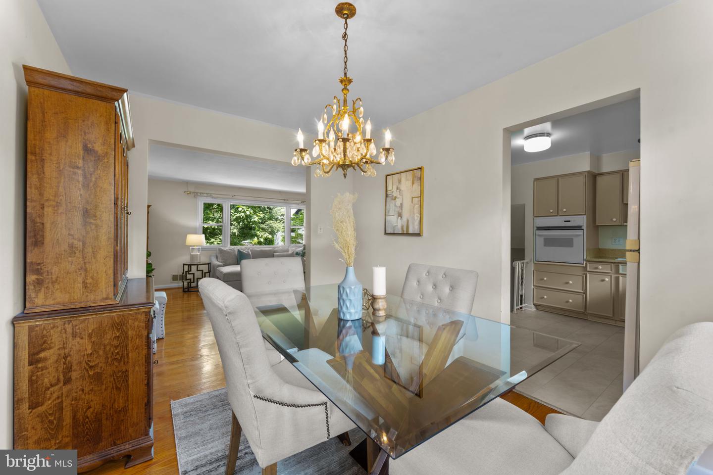 6412 24TH ST N, ARLINGTON, Virginia 22207, 4 Bedrooms Bedrooms, ,2 BathroomsBathrooms,Residential,For sale,6412 24TH ST N,VAAR2058468 MLS # VAAR2058468