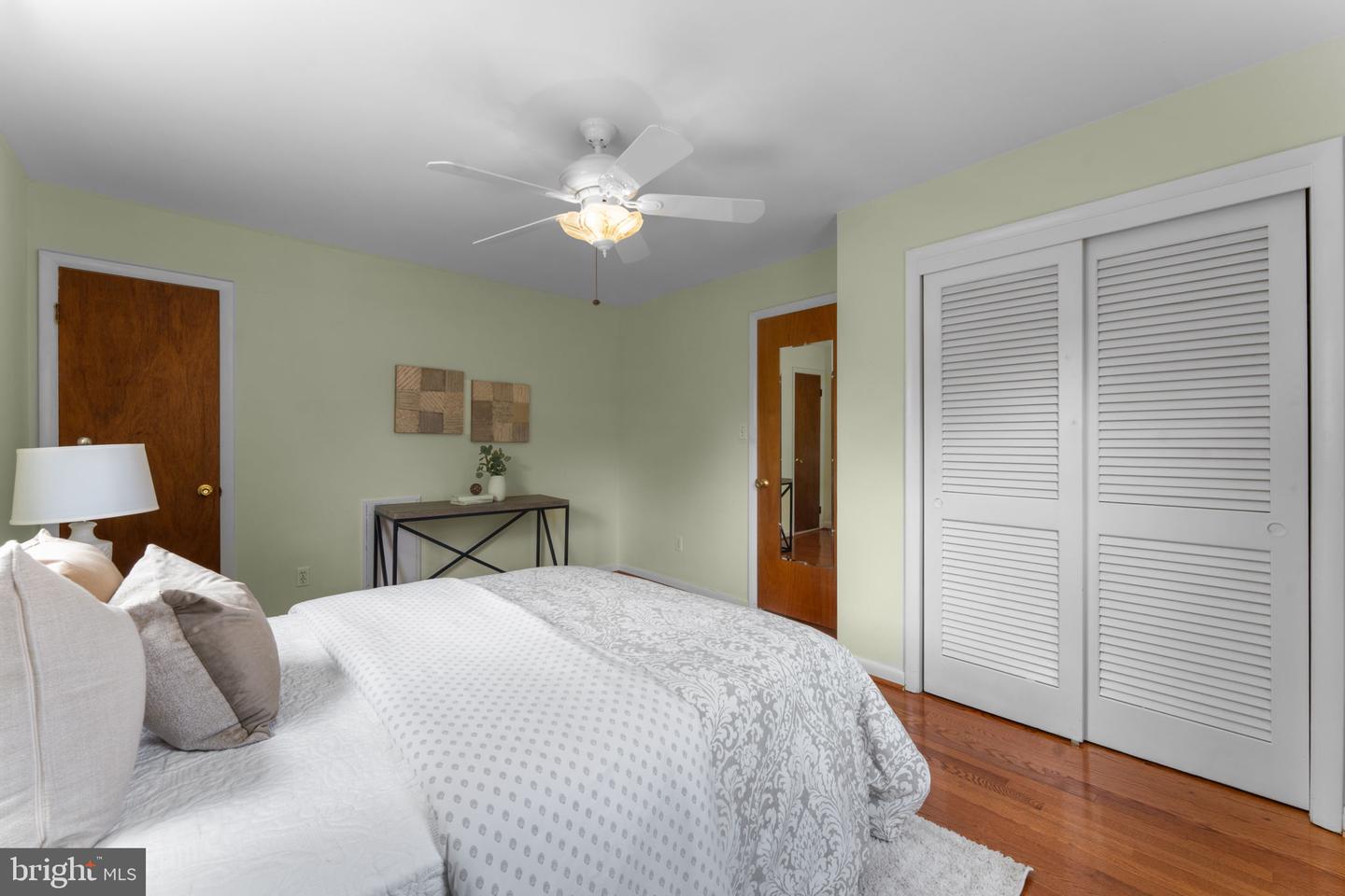 6412 24TH ST N, ARLINGTON, Virginia 22207, 4 Bedrooms Bedrooms, ,2 BathroomsBathrooms,Residential,For sale,6412 24TH ST N,VAAR2058468 MLS # VAAR2058468