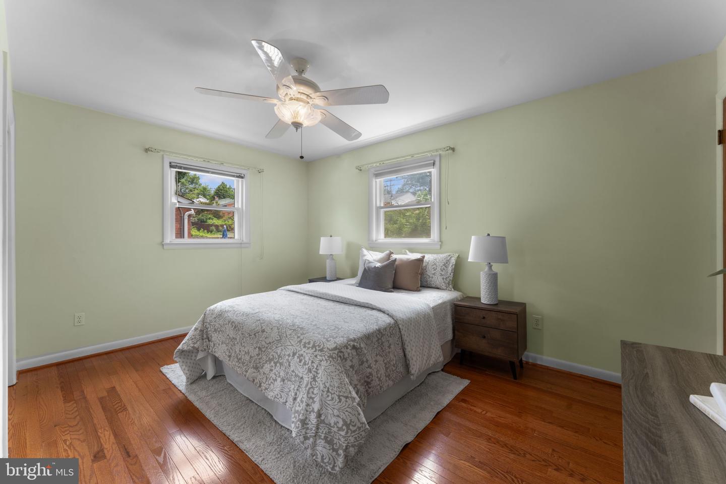 6412 24TH ST N, ARLINGTON, Virginia 22207, 4 Bedrooms Bedrooms, ,2 BathroomsBathrooms,Residential,For sale,6412 24TH ST N,VAAR2058468 MLS # VAAR2058468