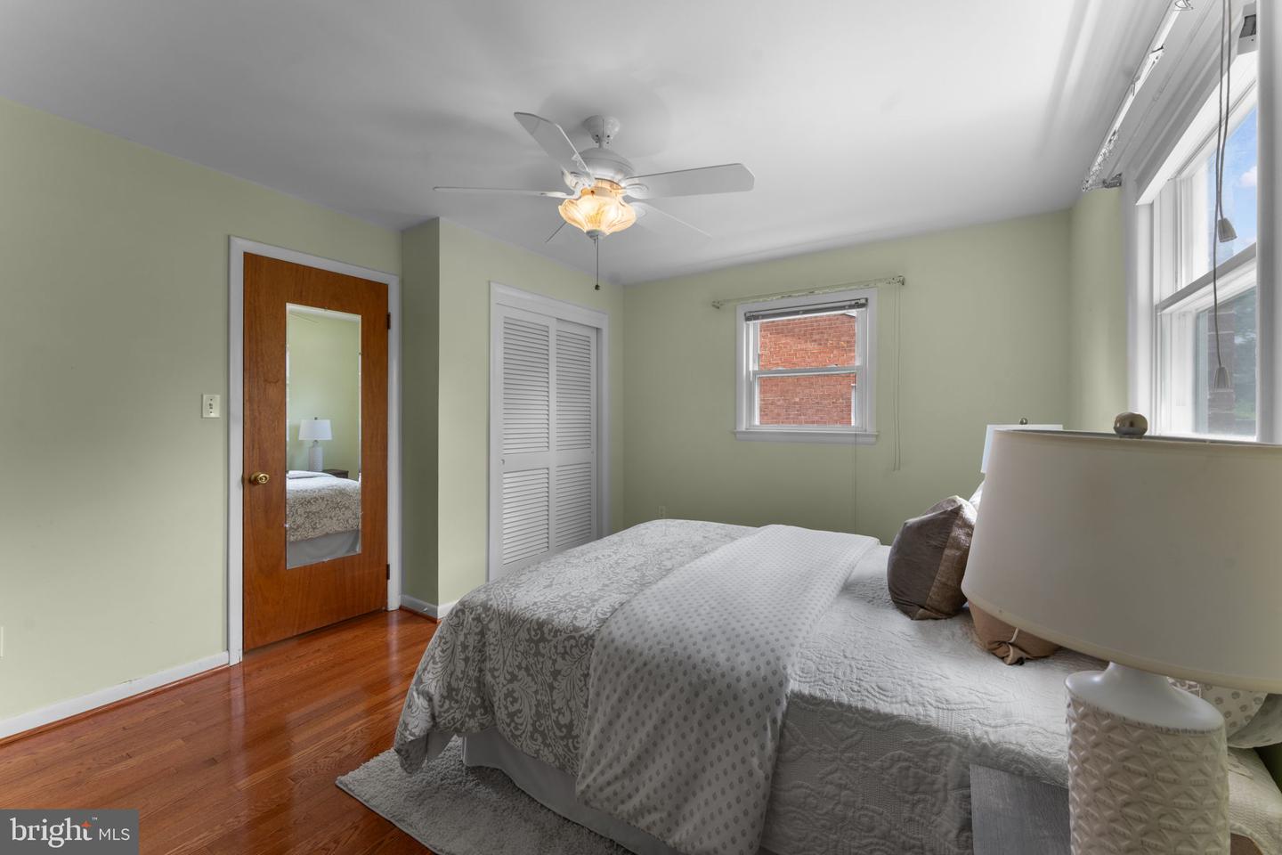 6412 24TH ST N, ARLINGTON, Virginia 22207, 4 Bedrooms Bedrooms, ,2 BathroomsBathrooms,Residential,For sale,6412 24TH ST N,VAAR2058468 MLS # VAAR2058468