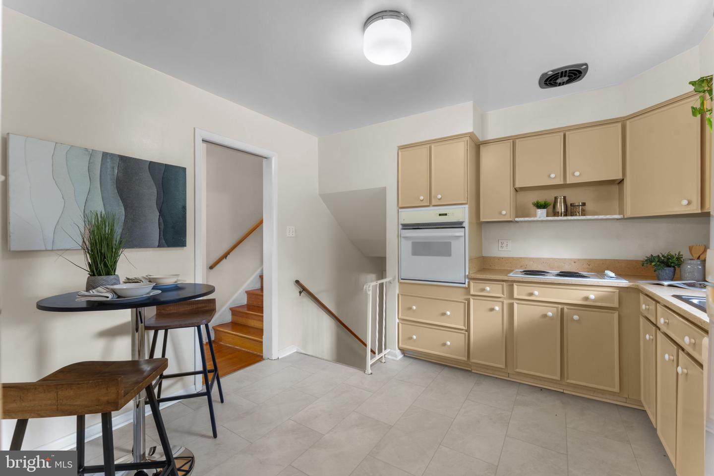 6412 24TH ST N, ARLINGTON, Virginia 22207, 4 Bedrooms Bedrooms, ,2 BathroomsBathrooms,Residential,For sale,6412 24TH ST N,VAAR2058468 MLS # VAAR2058468
