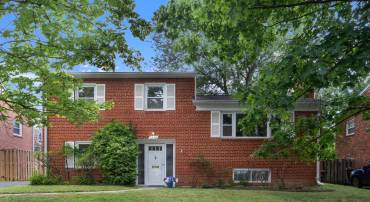6412 24TH ST N, ARLINGTON, Virginia 22207, 4 Bedrooms Bedrooms, ,2 BathroomsBathrooms,Residential,For sale,6412 24TH ST N,VAAR2058468 MLS # VAAR2058468