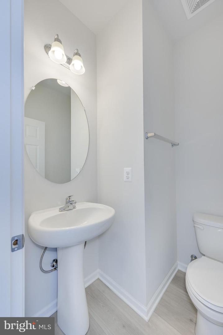 215 BARRISTER ST, STEPHENSON, Virginia 22656, 3 Bedrooms Bedrooms, ,2 BathroomsBathrooms,Residential,For sale,215 BARRISTER ST,VAFV2034594 MLS # VAFV2034594