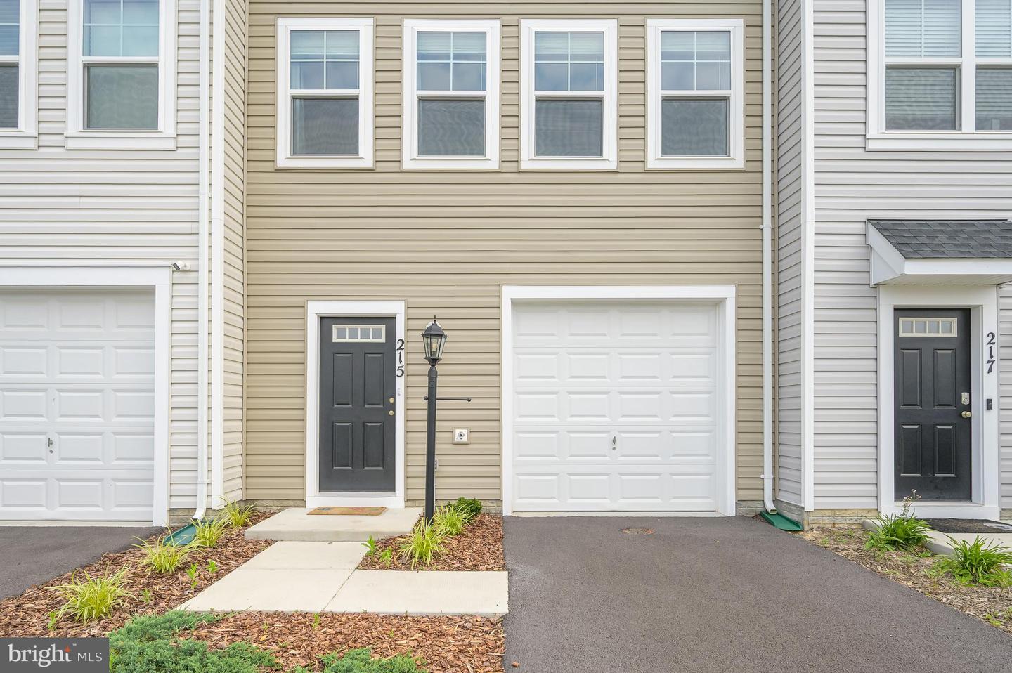 215 BARRISTER ST, STEPHENSON, Virginia 22656, 3 Bedrooms Bedrooms, ,2 BathroomsBathrooms,Residential,For sale,215 BARRISTER ST,VAFV2034594 MLS # VAFV2034594