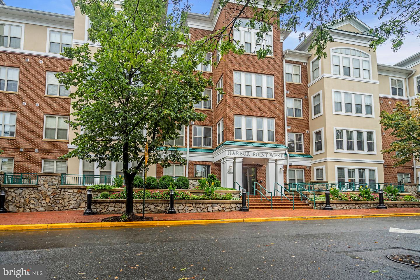 500 BELMONT BAY DR #105 W, WOODBRIDGE, Virginia 22191, 2 Bedrooms Bedrooms, ,2 BathroomsBathrooms,Residential,For sale,500 BELMONT BAY DR #105 W,VAPW2096452 MLS # VAPW2096452