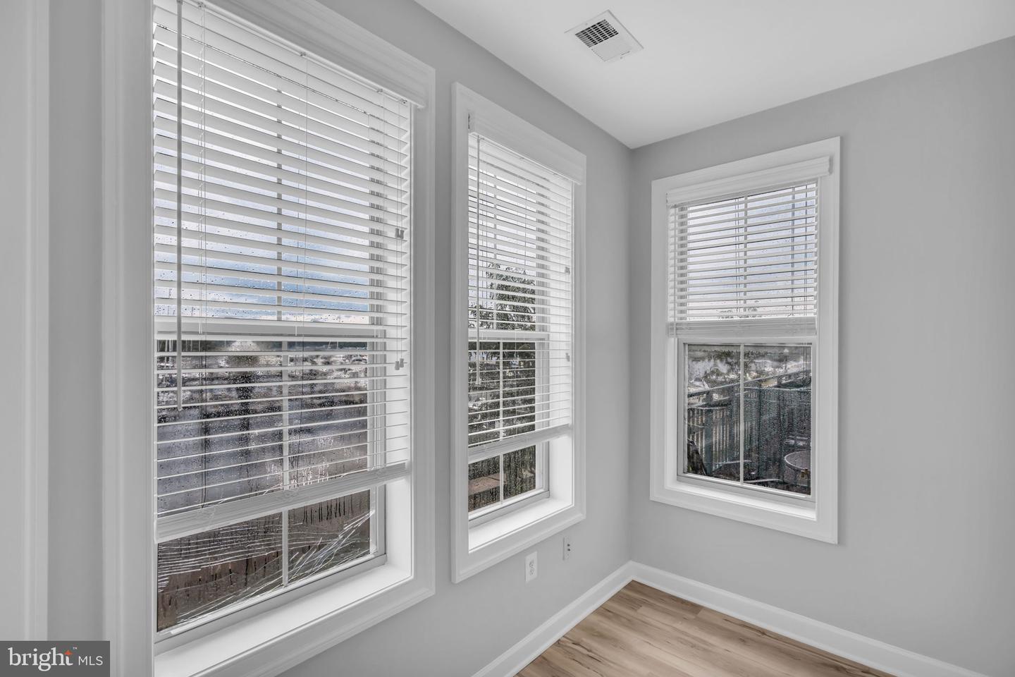 500 BELMONT BAY DR #105 W, WOODBRIDGE, Virginia 22191, 2 Bedrooms Bedrooms, ,2 BathroomsBathrooms,Residential,For sale,500 BELMONT BAY DR #105 W,VAPW2096452 MLS # VAPW2096452