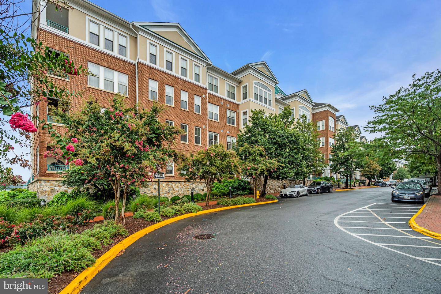 500 BELMONT BAY DR #105 W, WOODBRIDGE, Virginia 22191, 2 Bedrooms Bedrooms, ,2 BathroomsBathrooms,Residential,For sale,500 BELMONT BAY DR #105 W,VAPW2096452 MLS # VAPW2096452