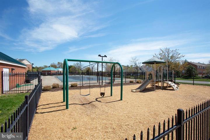 500 BELMONT BAY DR #105 W, WOODBRIDGE, Virginia 22191, 2 Bedrooms Bedrooms, ,2 BathroomsBathrooms,Residential,For sale,500 BELMONT BAY DR #105 W,VAPW2096452 MLS # VAPW2096452