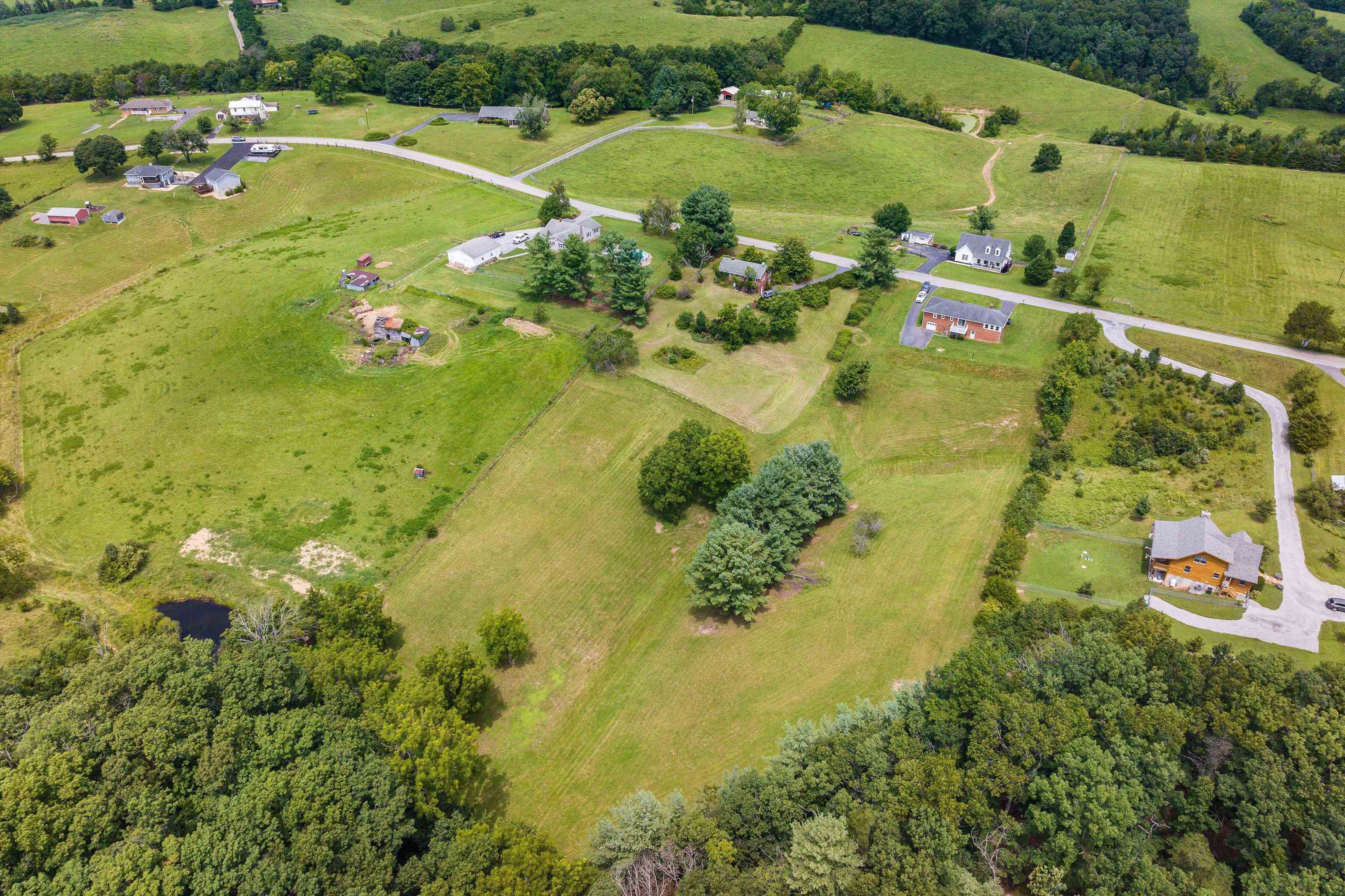 315 BALSLEY RD, STAUNTON, Virginia 24401, 3 Bedrooms Bedrooms, ,2 BathroomsBathrooms,Residential,315 BALSLEY RD,667462 MLS # 667462