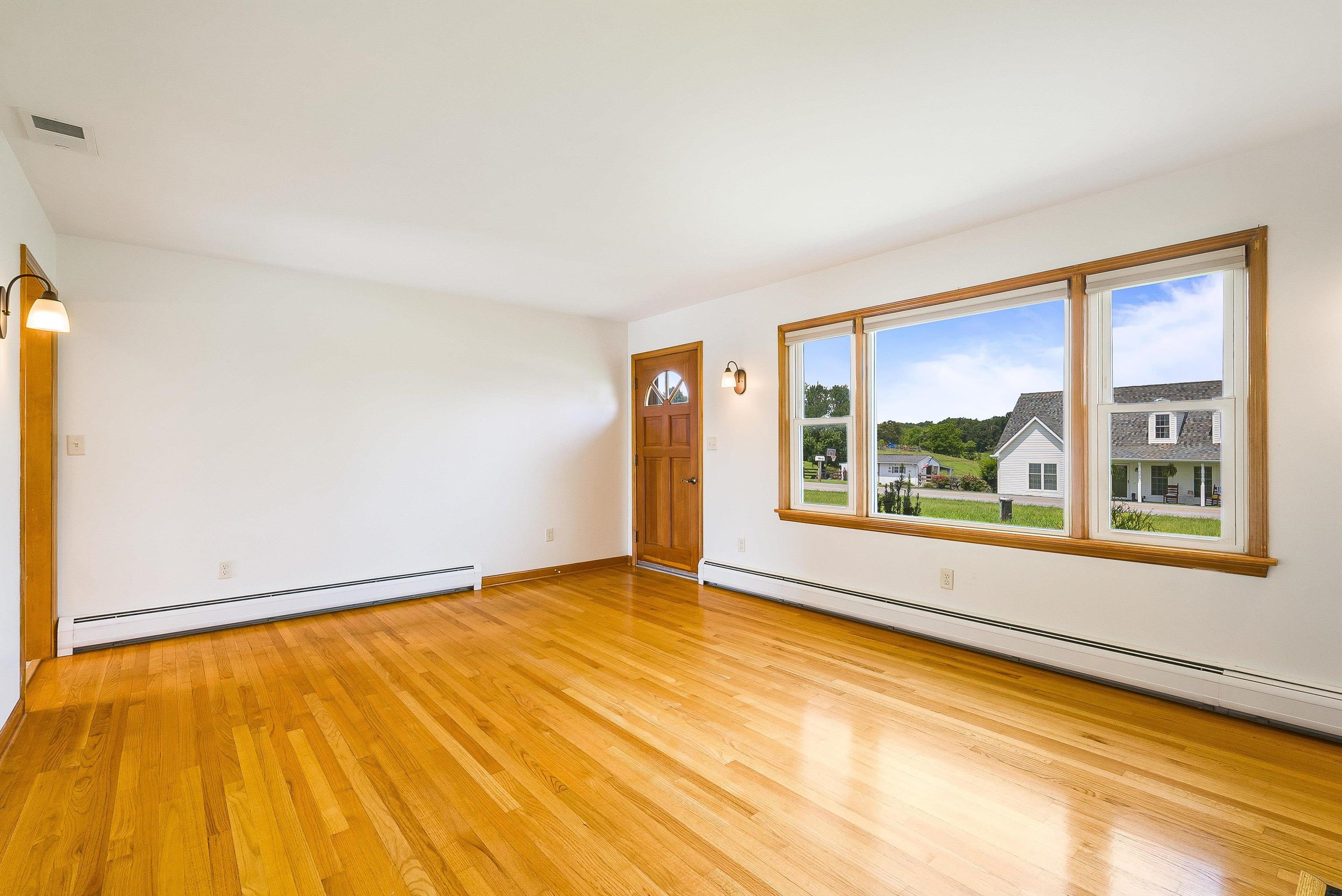 315 BALSLEY RD, STAUNTON, Virginia 24401, 3 Bedrooms Bedrooms, ,2 BathroomsBathrooms,Residential,315 BALSLEY RD,667462 MLS # 667462