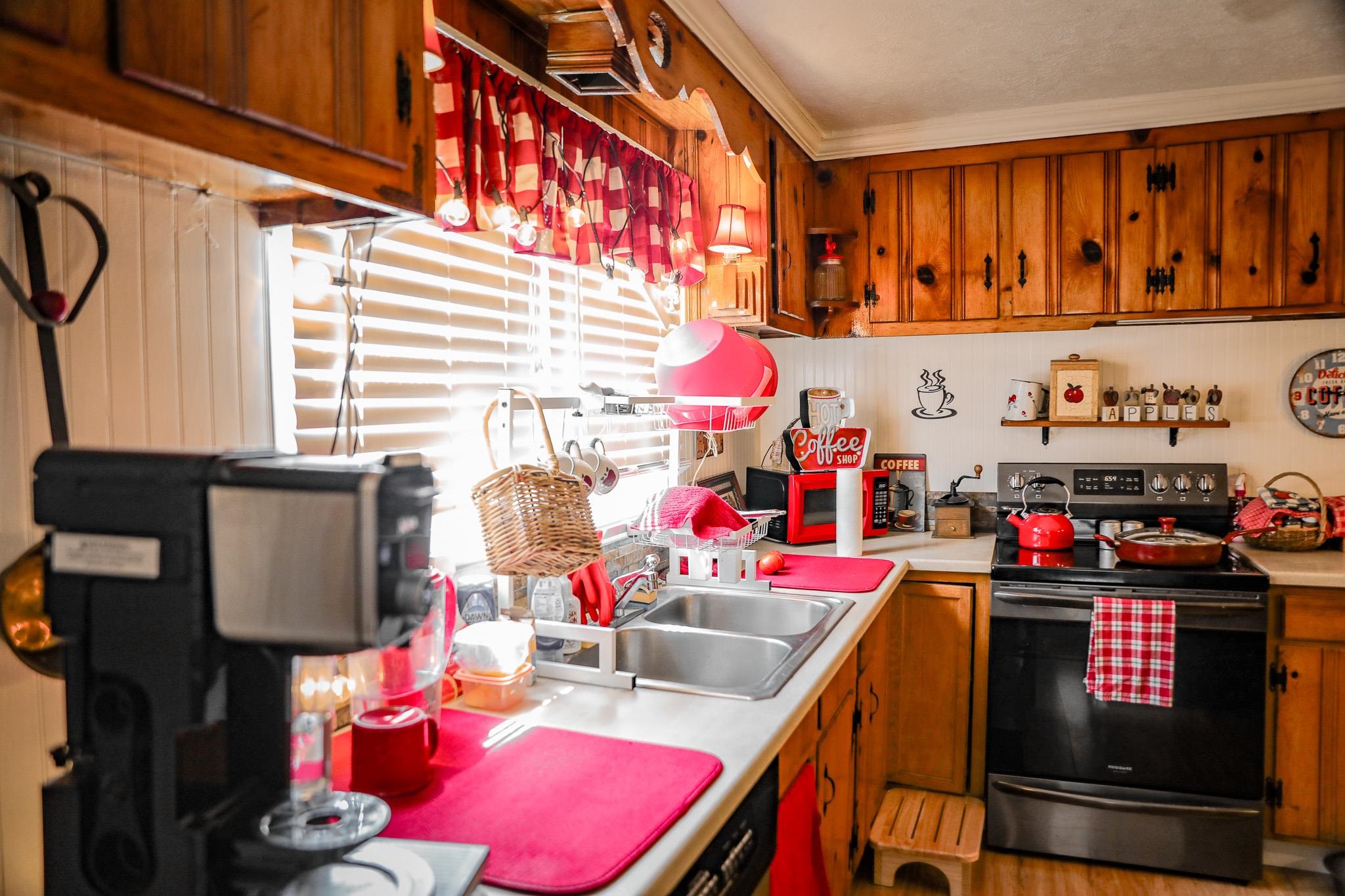 835 MARYLAND AVE, WAYNESBORO, Virginia 22980, 2 Bedrooms Bedrooms, ,1 BathroomBathrooms,Residential,835 MARYLAND AVE,667472 MLS # 667472