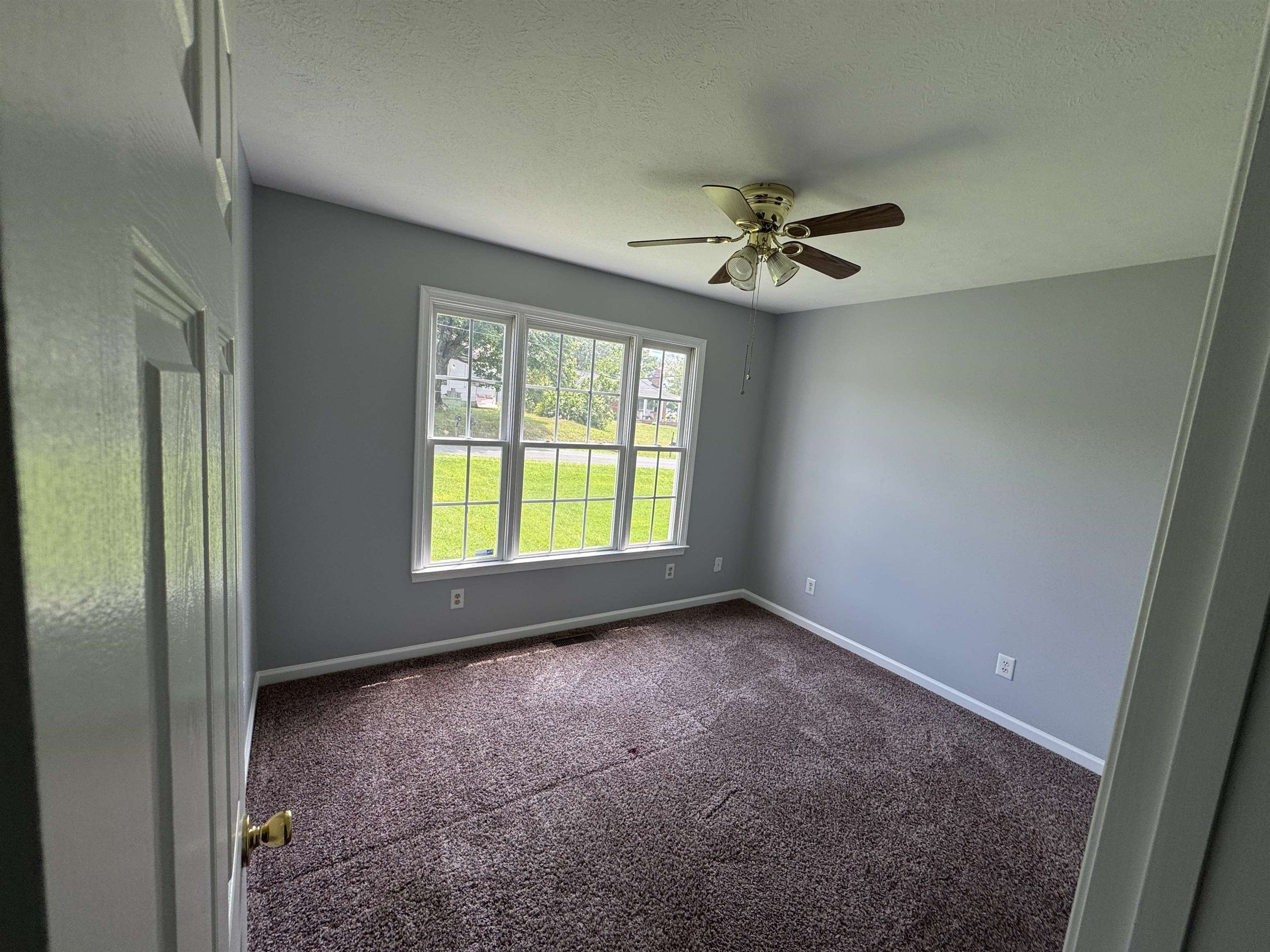 52 SUNSET BLVD, STAUNTON, Virginia 24401, 5 Bedrooms Bedrooms, ,3 BathroomsBathrooms,Residential,52 SUNSET BLVD,667476 MLS # 667476