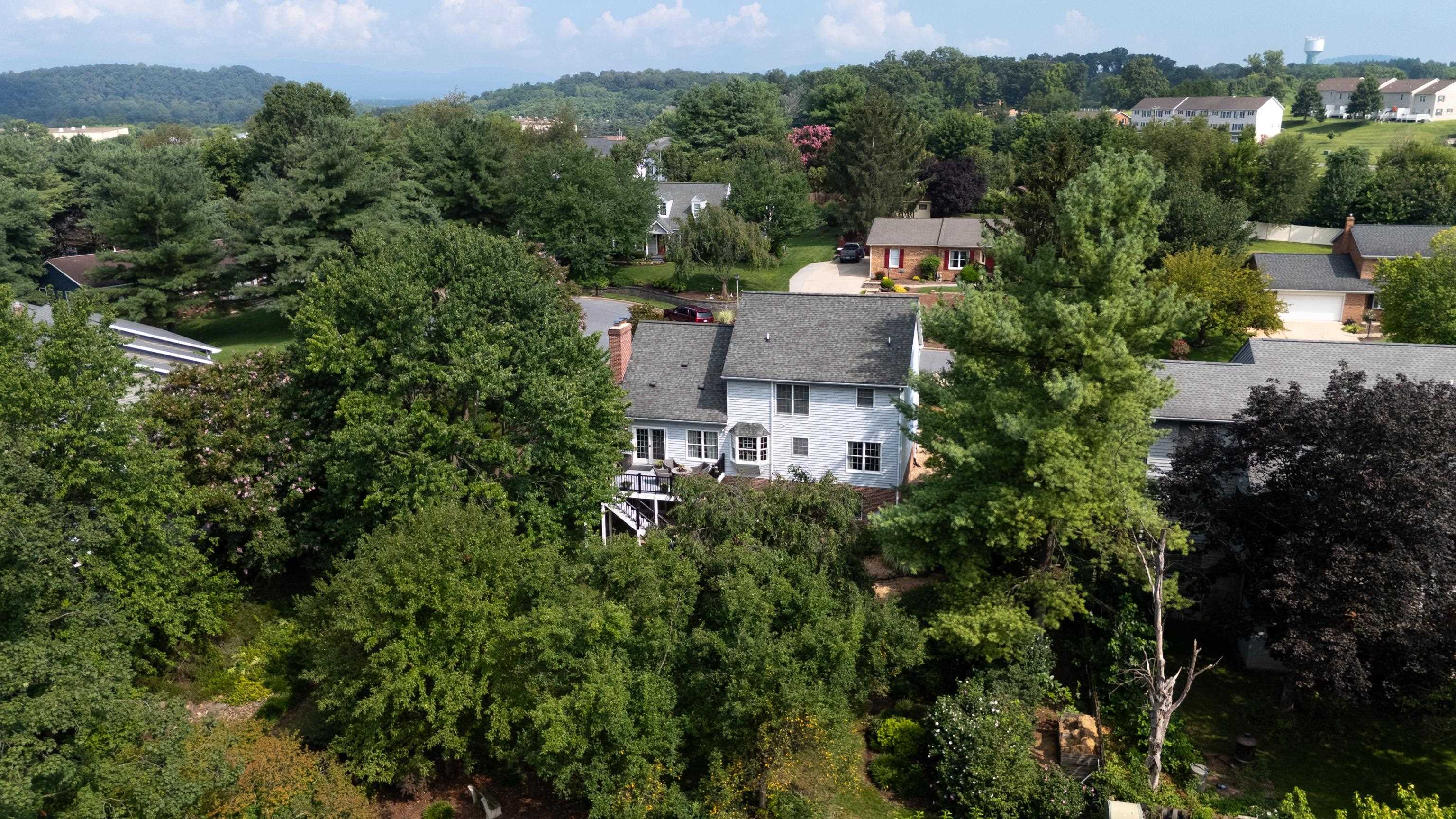 111 MIRANDY CT, BRIDGEWATER, Virginia 22812, 4 Bedrooms Bedrooms, ,2 BathroomsBathrooms,Residential,111 MIRANDY CT,667478 MLS # 667478