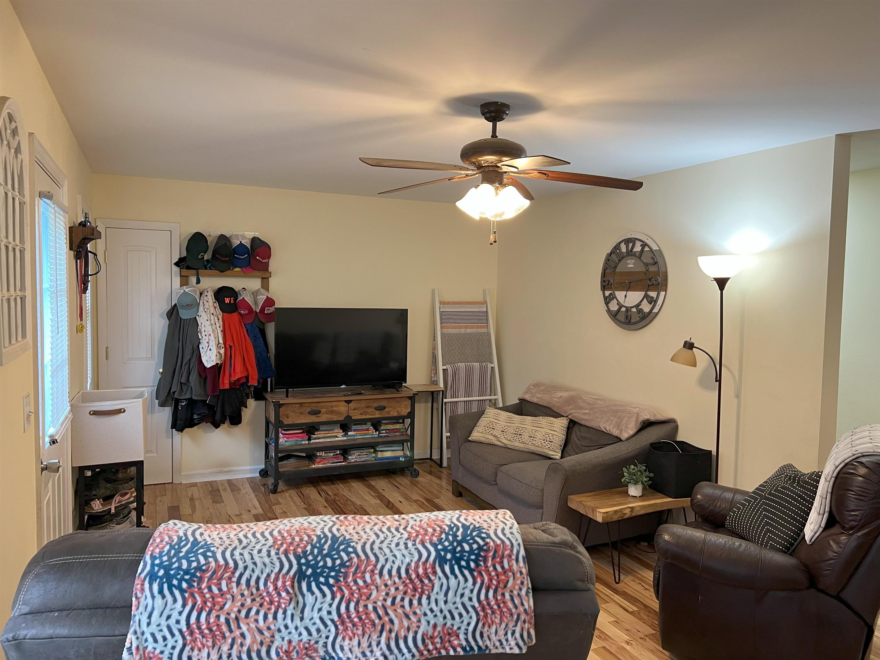 302 HERMITAGE RD, STAUNTON, Virginia 24401, 3 Bedrooms Bedrooms, ,2 BathroomsBathrooms,Residential,302 HERMITAGE RD,667480 MLS # 667480