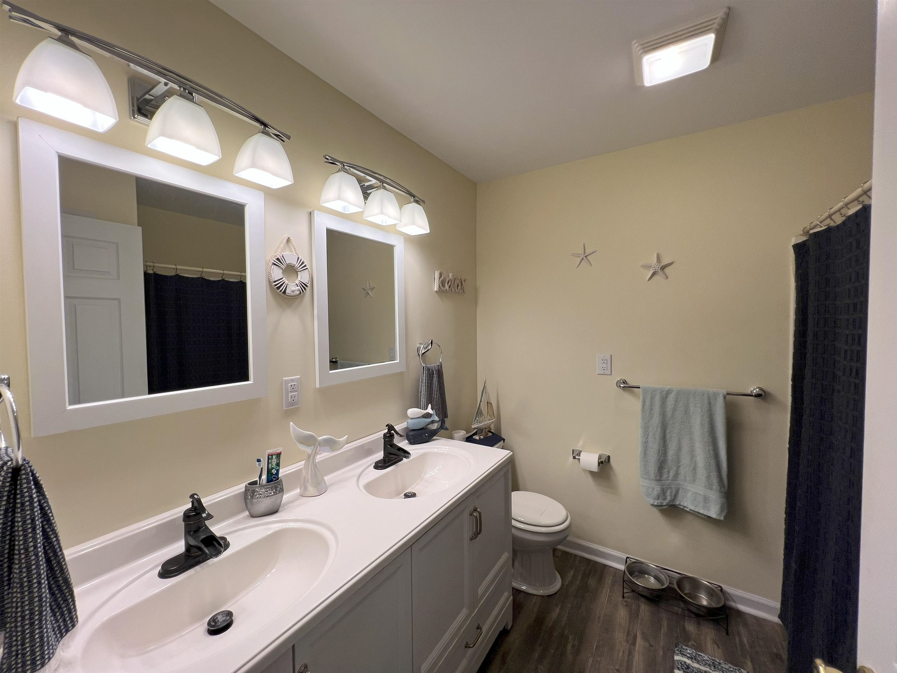302 HERMITAGE RD, STAUNTON, Virginia 24401, 3 Bedrooms Bedrooms, ,2 BathroomsBathrooms,Residential,302 HERMITAGE RD,667480 MLS # 667480