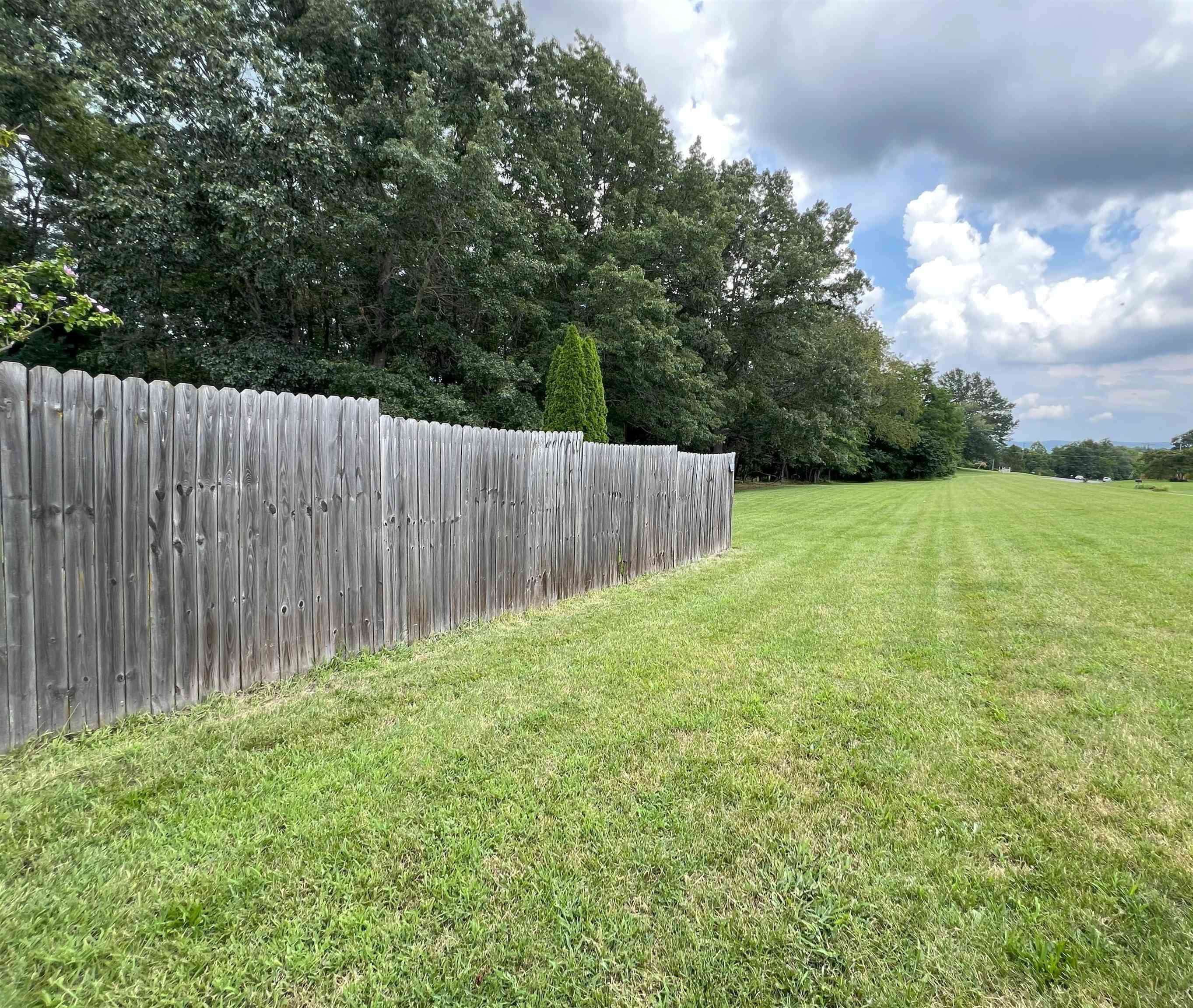 302 HERMITAGE RD, STAUNTON, Virginia 24401, 3 Bedrooms Bedrooms, ,2 BathroomsBathrooms,Residential,302 HERMITAGE RD,667480 MLS # 667480