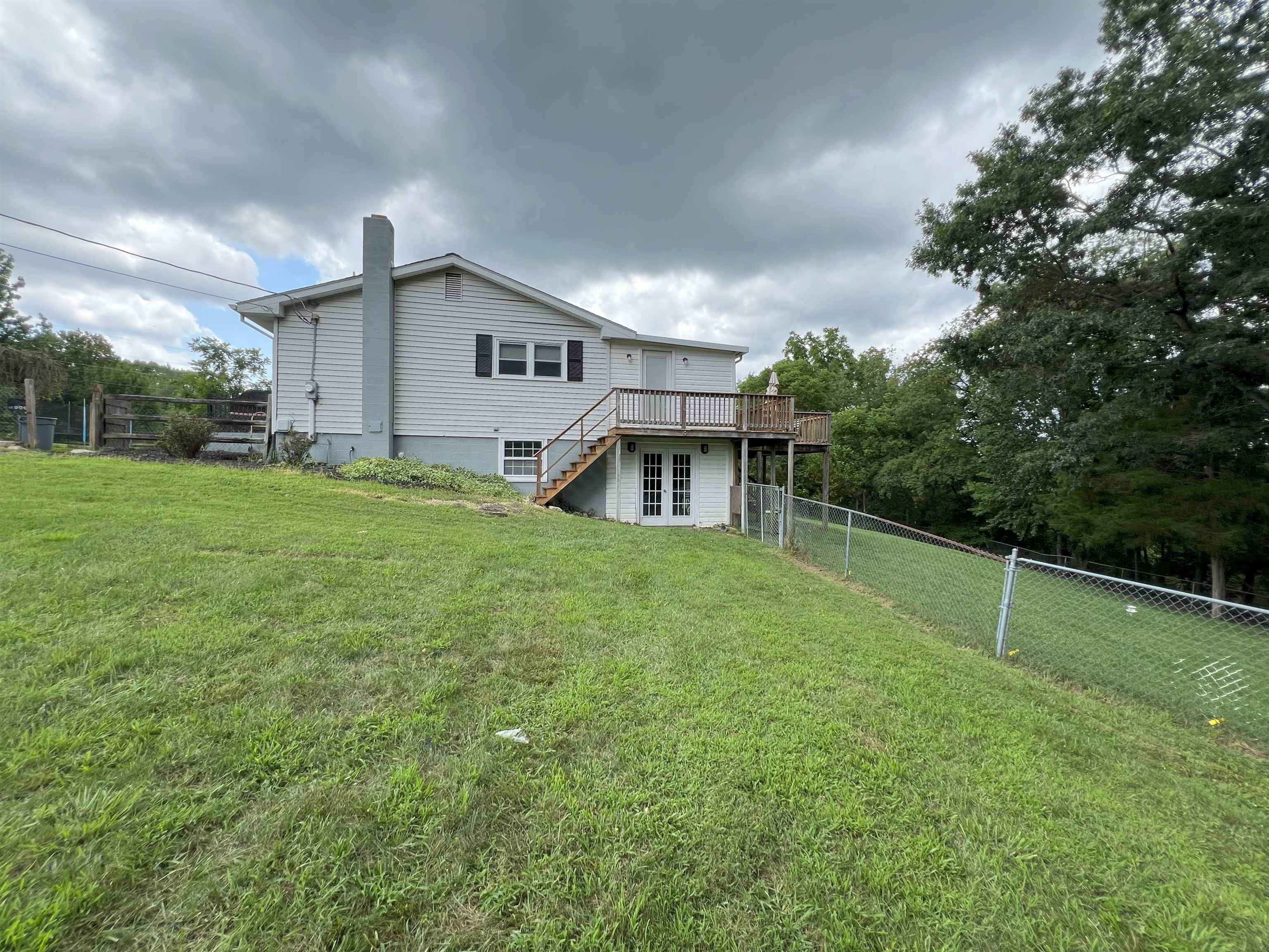 302 HERMITAGE RD, STAUNTON, Virginia 24401, 3 Bedrooms Bedrooms, ,2 BathroomsBathrooms,Residential,302 HERMITAGE RD,667480 MLS # 667480