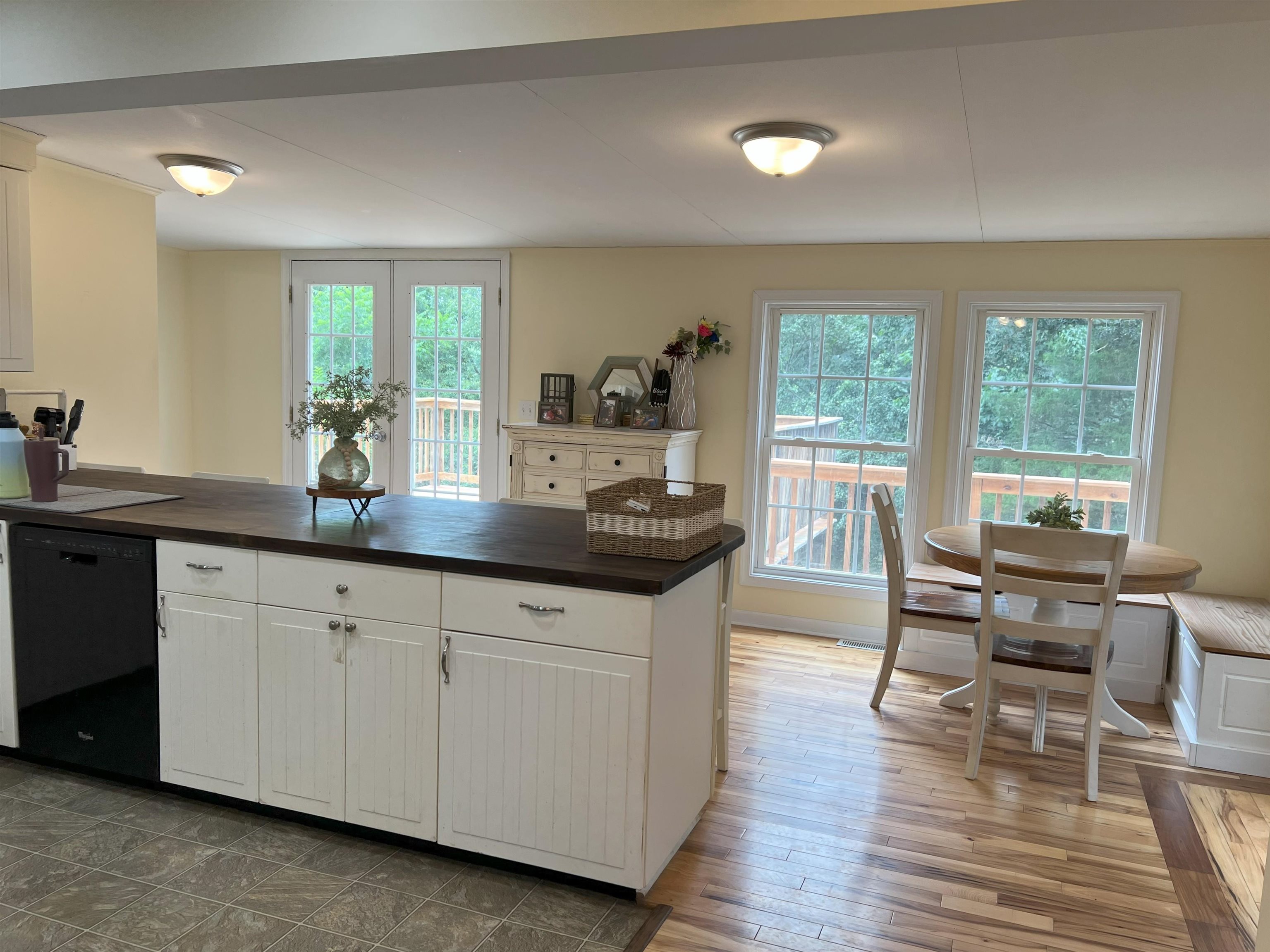 302 HERMITAGE RD, STAUNTON, Virginia 24401, 3 Bedrooms Bedrooms, ,2 BathroomsBathrooms,Residential,302 HERMITAGE RD,667480 MLS # 667480