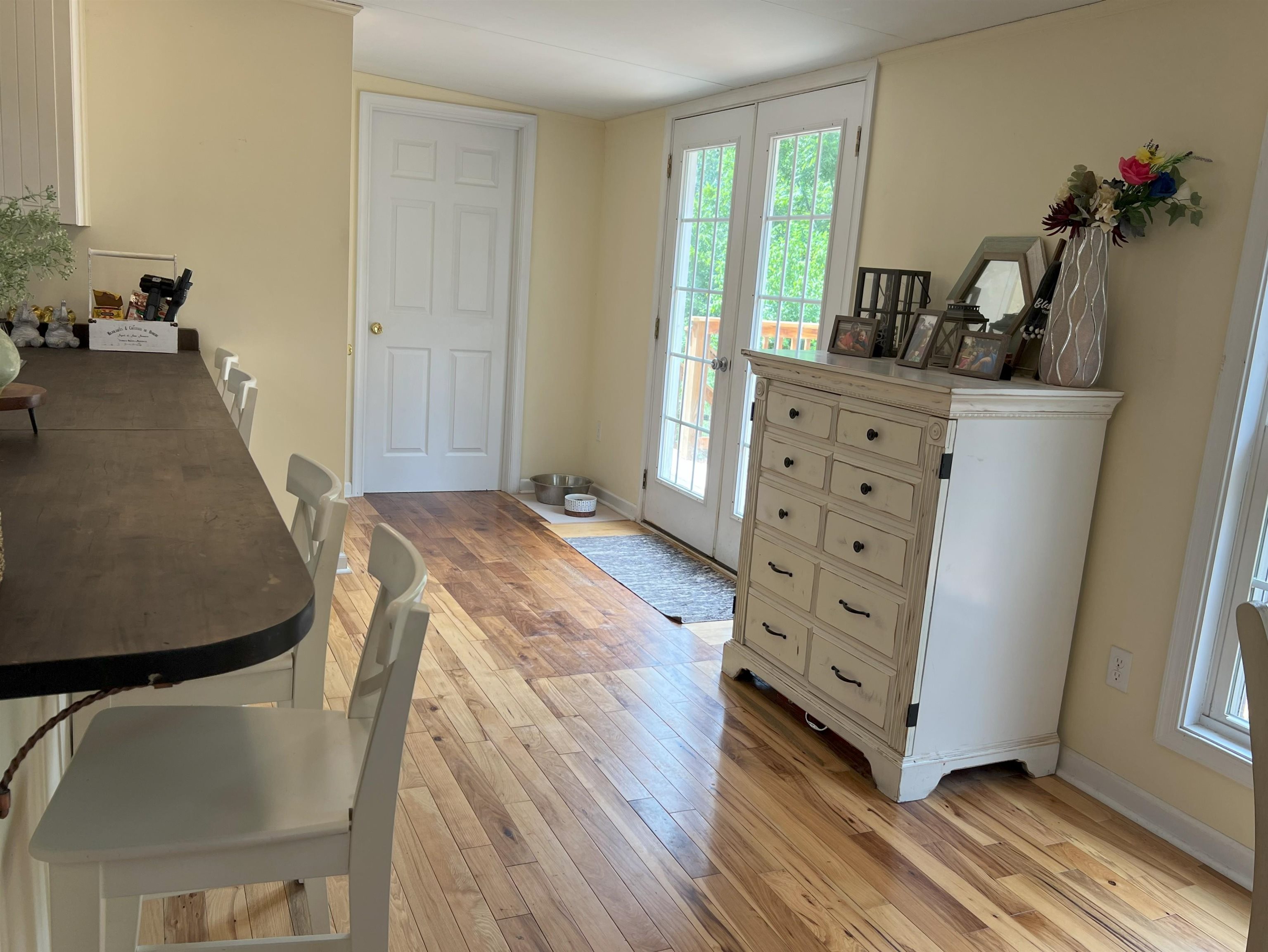302 HERMITAGE RD, STAUNTON, Virginia 24401, 3 Bedrooms Bedrooms, ,2 BathroomsBathrooms,Residential,302 HERMITAGE RD,667480 MLS # 667480