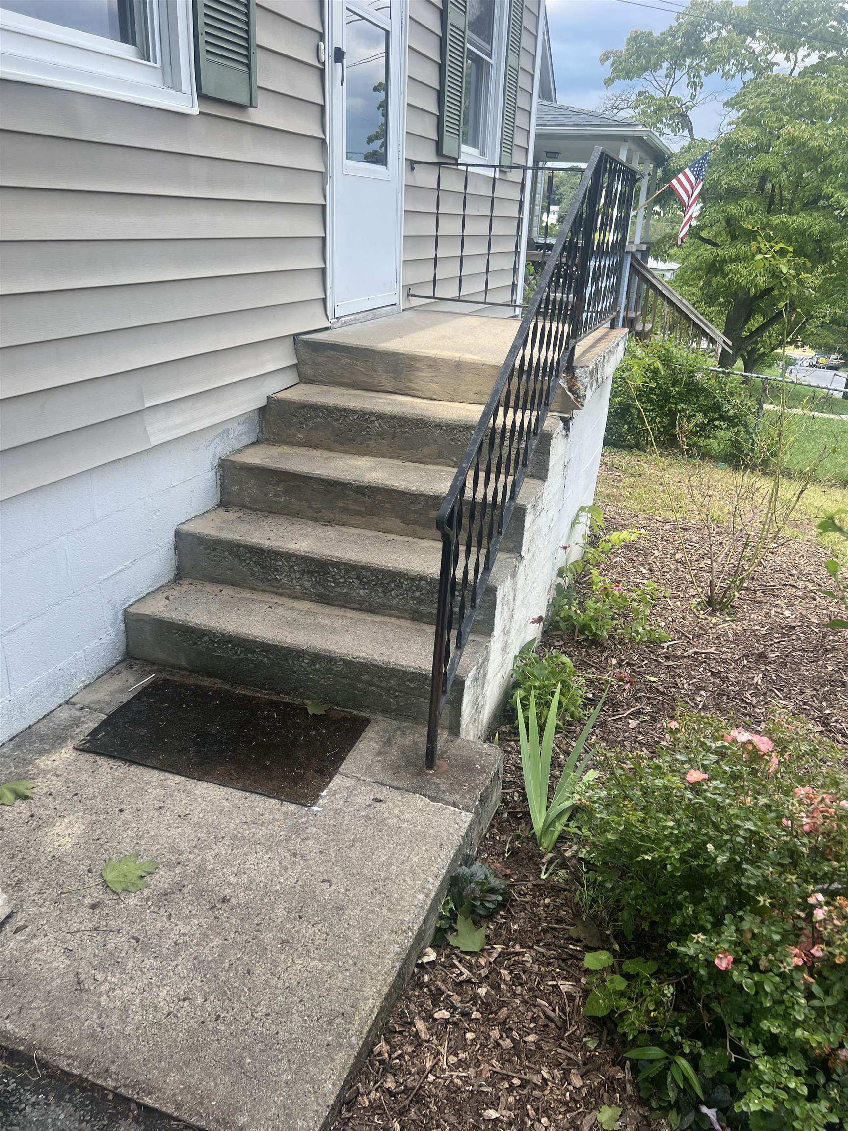 124 BELLVIEW ST, STAUNTON, Virginia 24401, 3 Bedrooms Bedrooms, ,1 BathroomBathrooms,Residential,124 BELLVIEW ST,667481 MLS # 667481