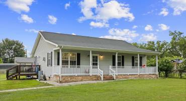 402 4TH ST, GROTTOES, Virginia 24441, 3 Bedrooms Bedrooms, ,2 BathroomsBathrooms,Residential,402 4TH ST,667484 MLS # 667484