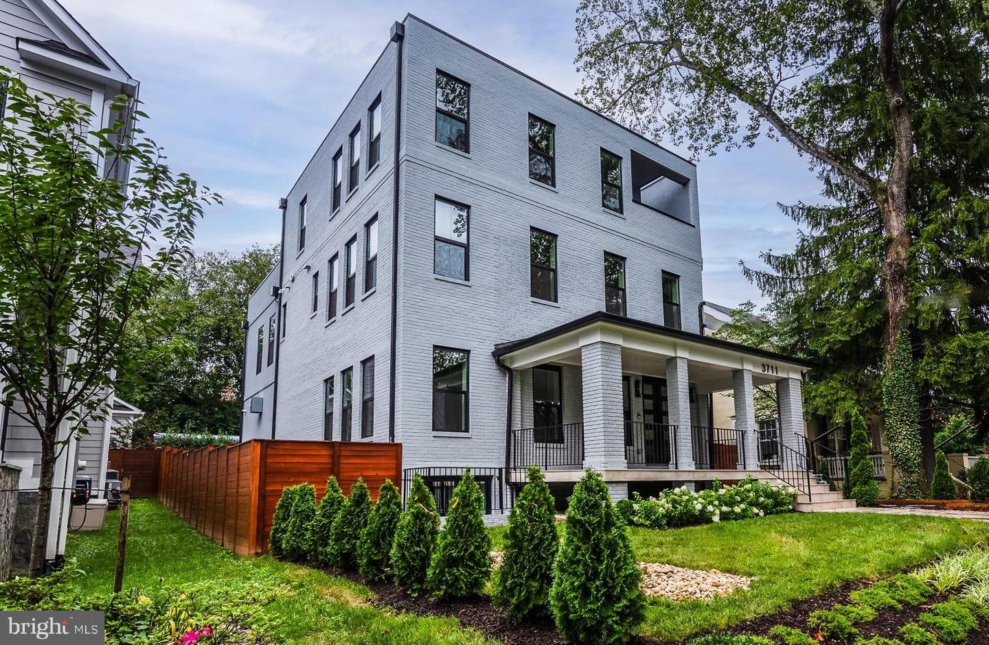 3711 LIVINGSTON ST NW, WASHINGTON, District Of Columbia 20015, 7 Bedrooms Bedrooms, ,7 BathroomsBathrooms,Residential,For sale,3711 LIVINGSTON ST NW,DCDC2206650 MLS # DCDC2206650