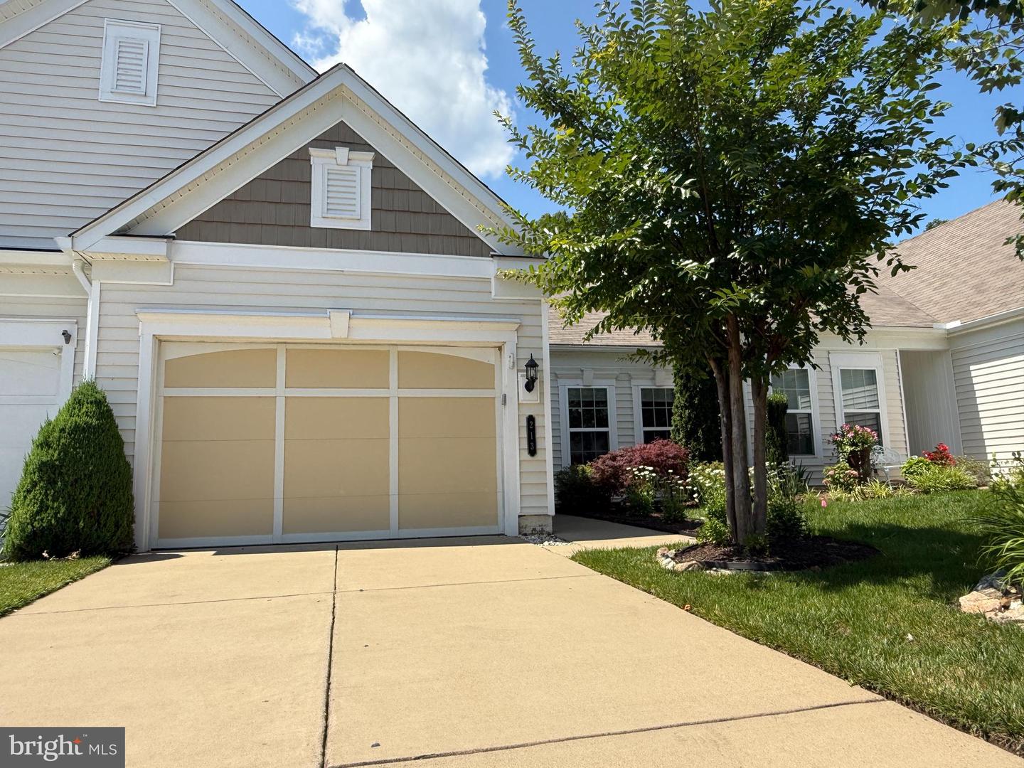 213 LONG POINT DR, FREDERICKSBURG, Virginia 22406, 2 Bedrooms Bedrooms, ,2 BathroomsBathrooms,Residential,For sale,213 LONG POINT DR,VAST2040266 MLS # VAST2040266