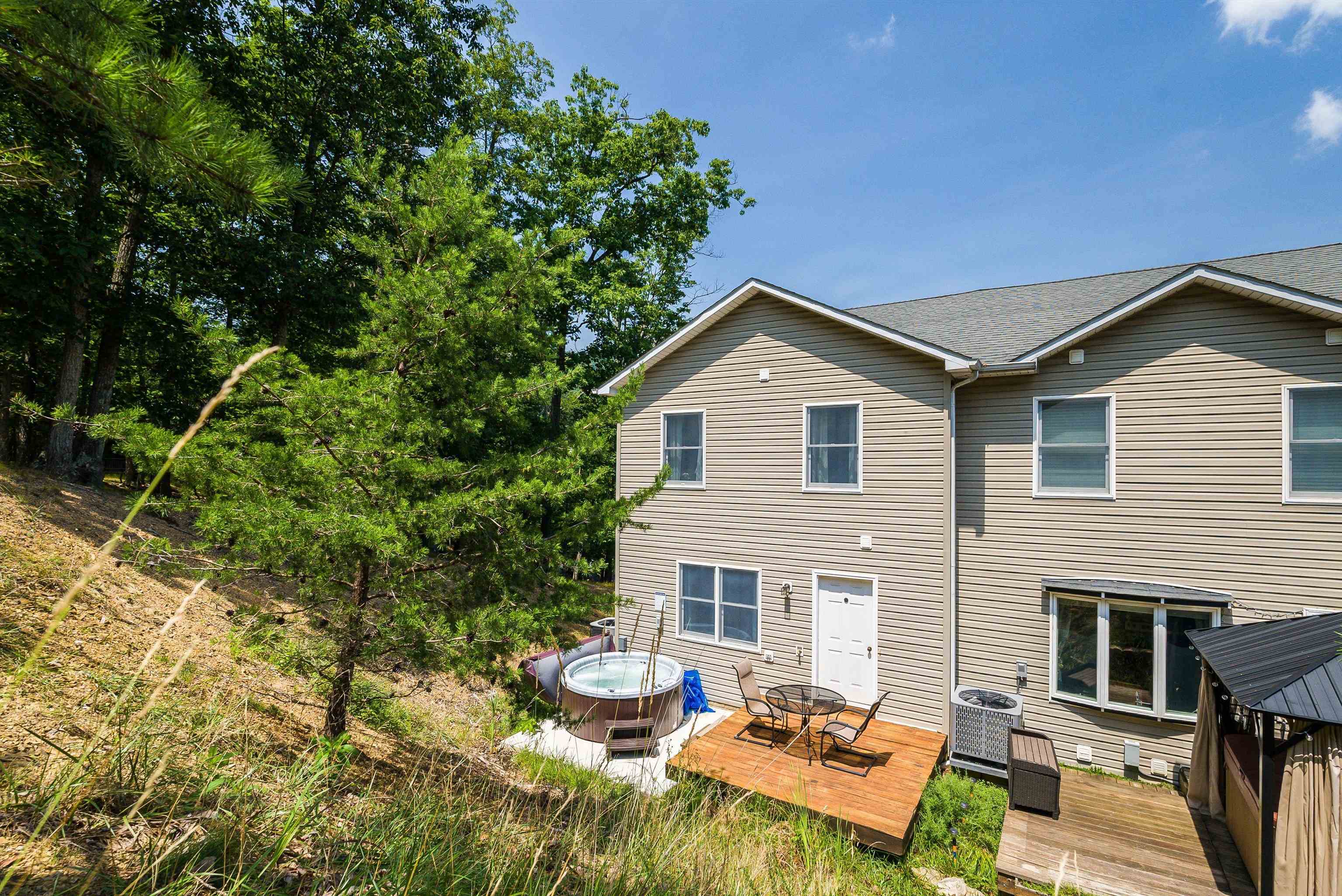 3707 KILLY CT, MCGAHEYSVILLE, Virginia 22840, 3 Bedrooms Bedrooms, ,2 BathroomsBathrooms,Residential,3707 KILLY CT,667486 MLS # 667486