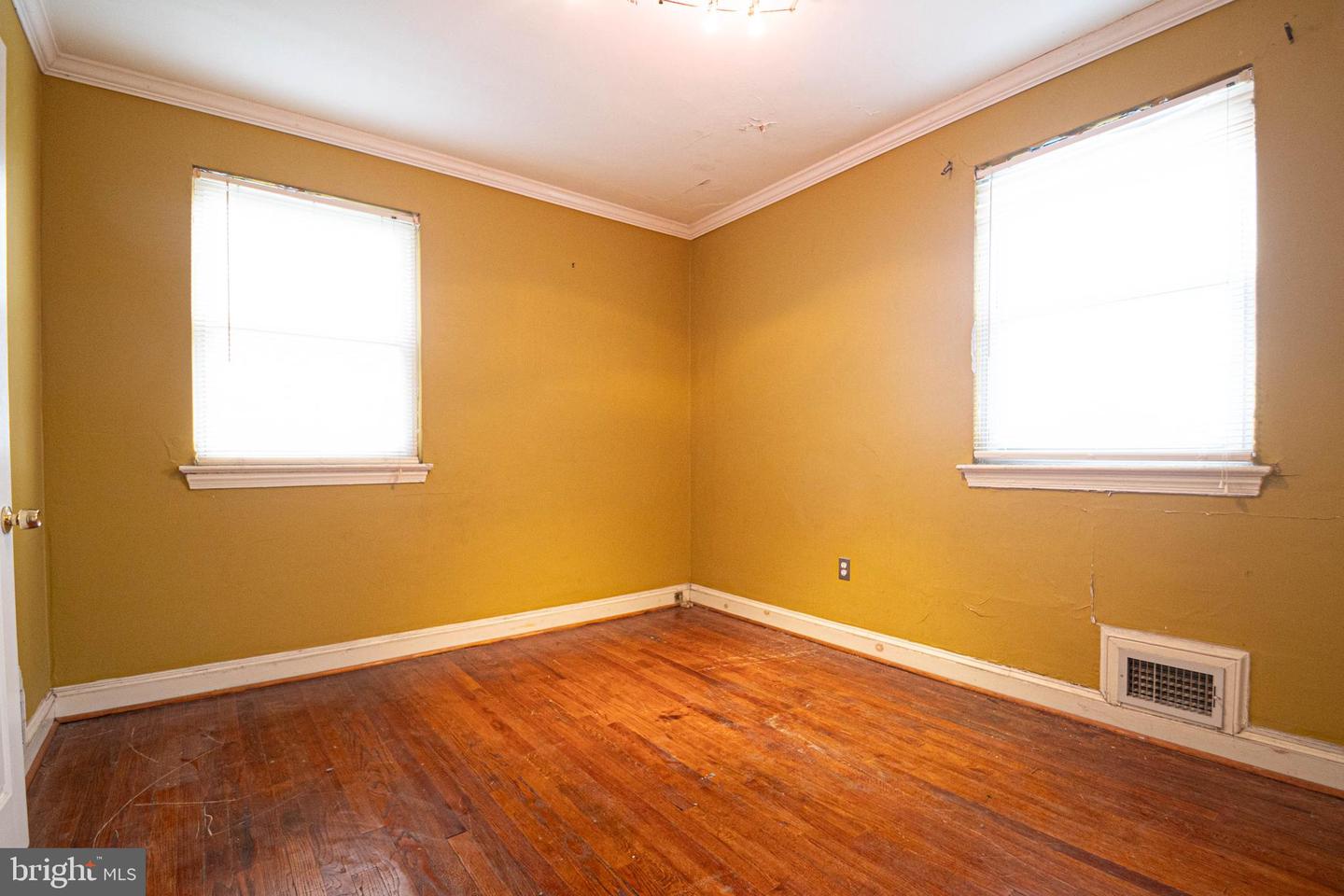 719 ONEIDA PL NW, WASHINGTON, District Of Columbia 20011, 3 Bedrooms Bedrooms, ,1 BathroomBathrooms,Residential,For sale,719 ONEIDA PL NW,DCDC2208542 MLS # DCDC2208542