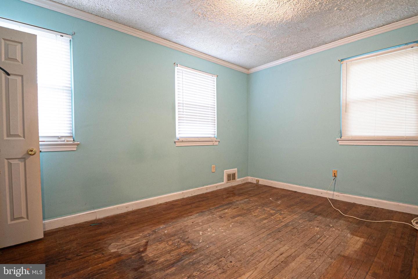 719 ONEIDA PL NW, WASHINGTON, District Of Columbia 20011, 3 Bedrooms Bedrooms, ,1 BathroomBathrooms,Residential,For sale,719 ONEIDA PL NW,DCDC2208542 MLS # DCDC2208542