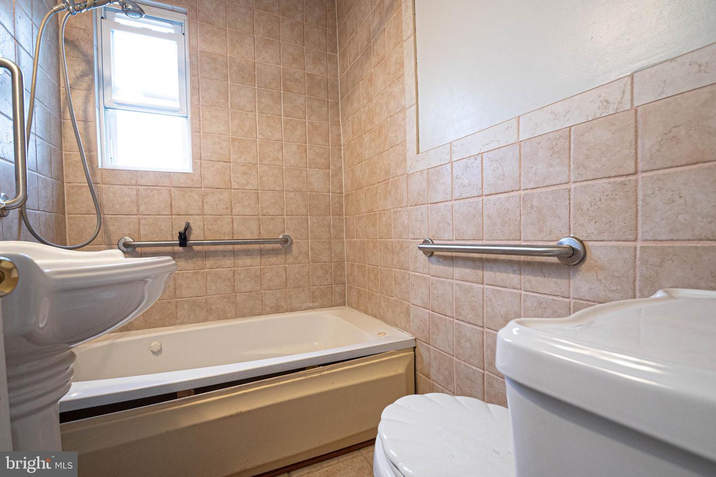 719 ONEIDA PL NW, WASHINGTON, District Of Columbia 20011, 3 Bedrooms Bedrooms, ,1 BathroomBathrooms,Residential,For sale,719 ONEIDA PL NW,DCDC2208542 MLS # DCDC2208542