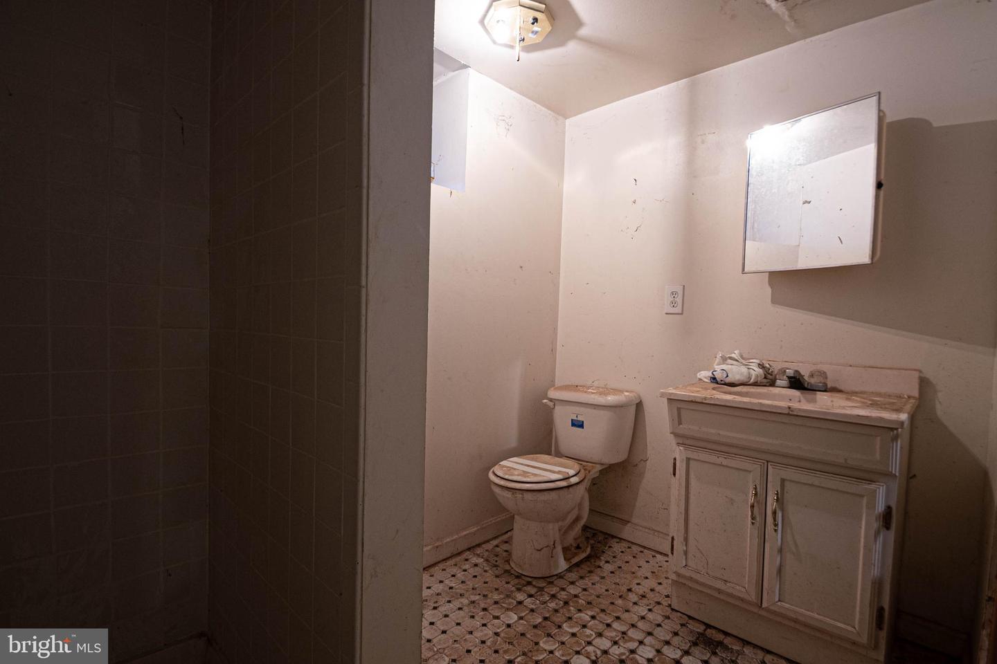 719 ONEIDA PL NW, WASHINGTON, District Of Columbia 20011, 3 Bedrooms Bedrooms, ,1 BathroomBathrooms,Residential,For sale,719 ONEIDA PL NW,DCDC2208542 MLS # DCDC2208542