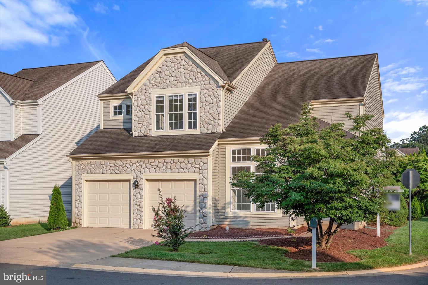12399 BROWN FOX WAY, RESTON, Virginia 20191, 4 Bedrooms Bedrooms, ,3 BathroomsBathrooms,Residential,For sale,12399 BROWN FOX WAY,VAFX2253718 MLS # VAFX2253718