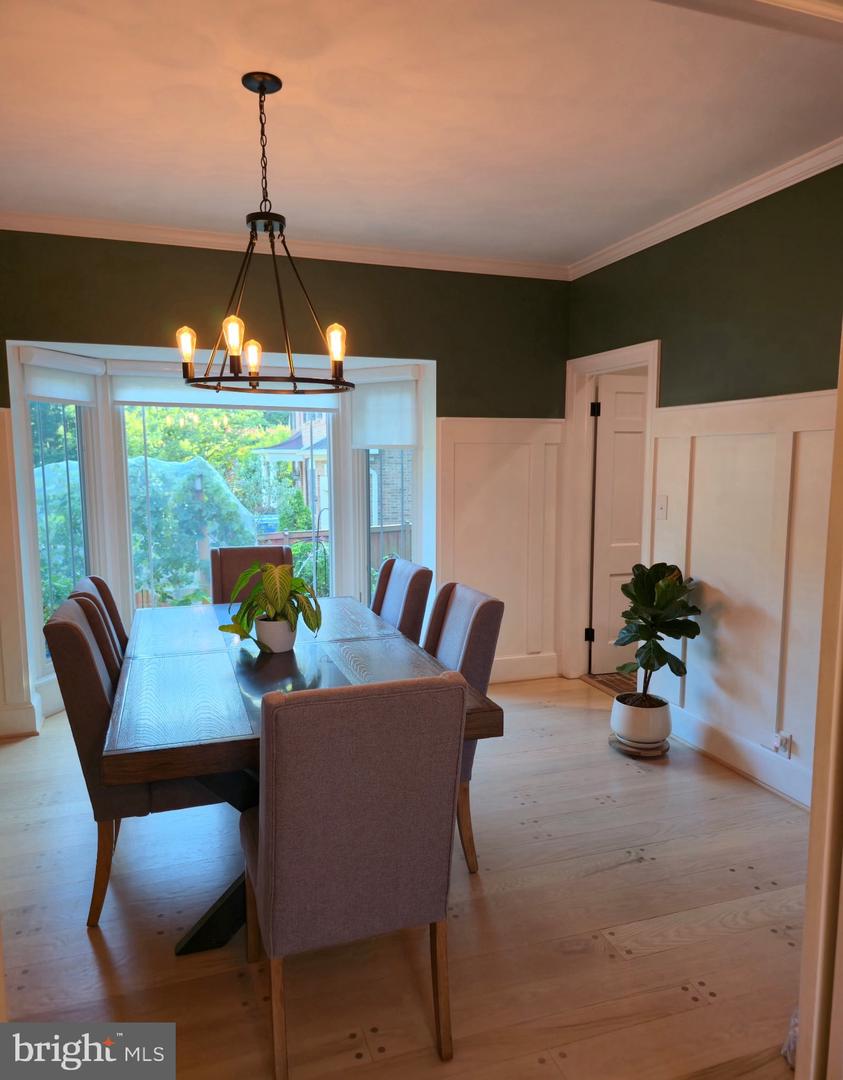 3805 NALLS RD, ALEXANDRIA, Virginia 22309, 4 Bedrooms Bedrooms, ,3 BathroomsBathrooms,Residential,For sale,3805 NALLS RD,VAFX2255856 MLS # VAFX2255856