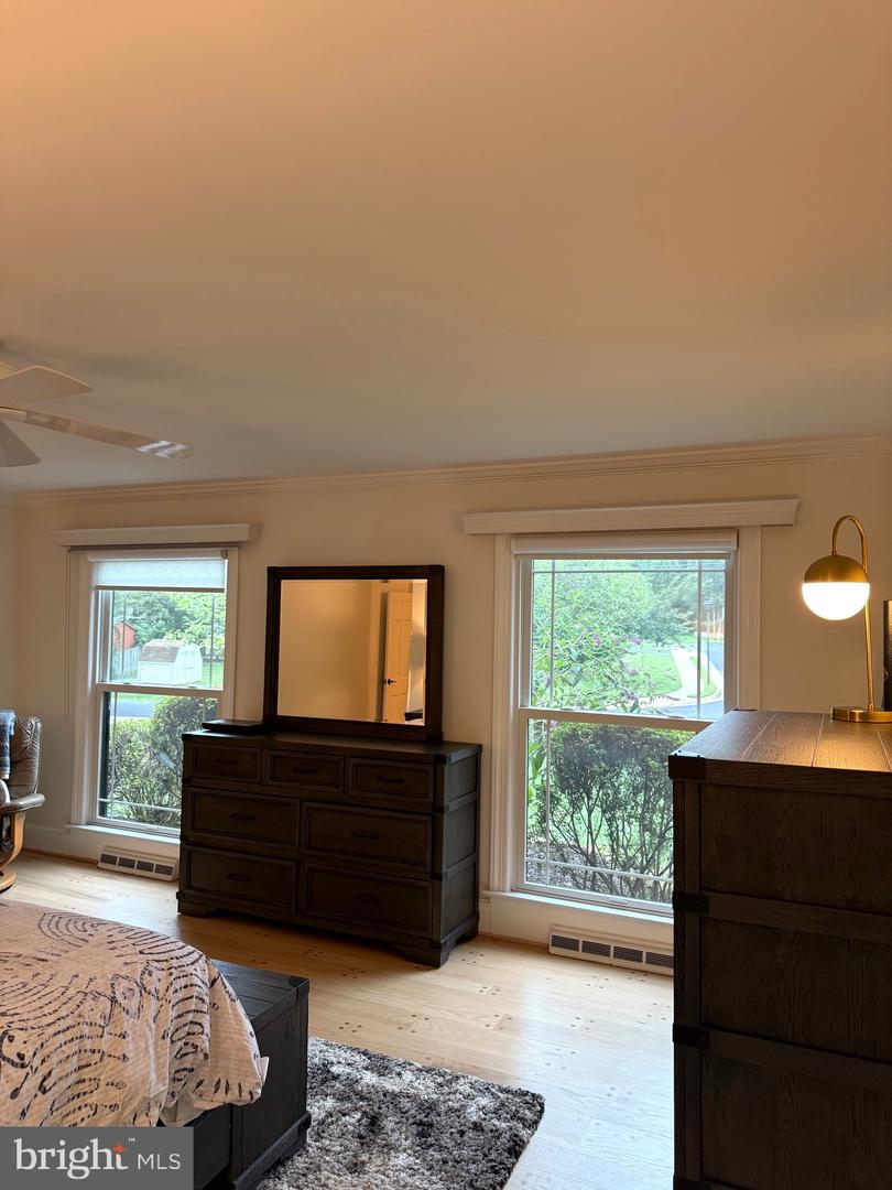 3805 NALLS RD, ALEXANDRIA, Virginia 22309, 4 Bedrooms Bedrooms, ,3 BathroomsBathrooms,Residential,For sale,3805 NALLS RD,VAFX2255856 MLS # VAFX2255856