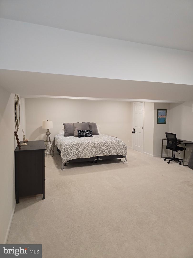 3805 NALLS RD, ALEXANDRIA, Virginia 22309, 4 Bedrooms Bedrooms, ,3 BathroomsBathrooms,Residential,For sale,3805 NALLS RD,VAFX2255856 MLS # VAFX2255856