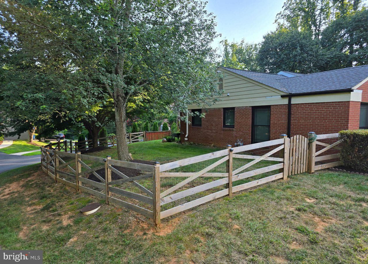 3805 NALLS RD, ALEXANDRIA, Virginia 22309, 4 Bedrooms Bedrooms, ,3 BathroomsBathrooms,Residential,For sale,3805 NALLS RD,VAFX2255856 MLS # VAFX2255856