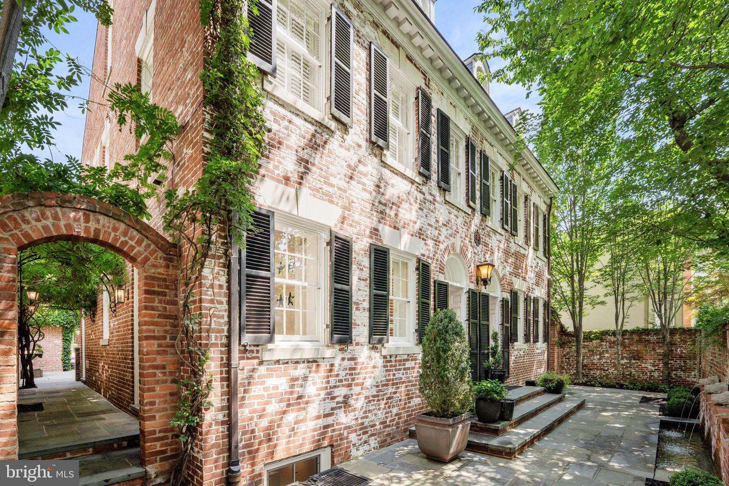 2915 O ST NW, WASHINGTON, District Of Columbia 20007, 8 Bedrooms Bedrooms, 7 Rooms Rooms,7 BathroomsBathrooms,Residential,For sale,2915 O ST NW,DCDC2210832 MLS # DCDC2210832