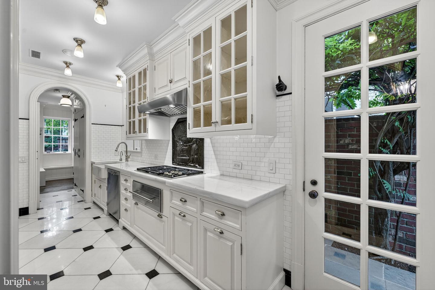 2915 O ST NW, WASHINGTON, District Of Columbia 20007, 8 Bedrooms Bedrooms, 7 Rooms Rooms,7 BathroomsBathrooms,Residential,For sale,2915 O ST NW,DCDC2210832 MLS # DCDC2210832