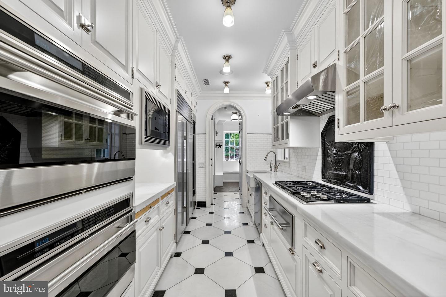 2915 O ST NW, WASHINGTON, District Of Columbia 20007, 8 Bedrooms Bedrooms, 7 Rooms Rooms,7 BathroomsBathrooms,Residential,For sale,2915 O ST NW,DCDC2210832 MLS # DCDC2210832