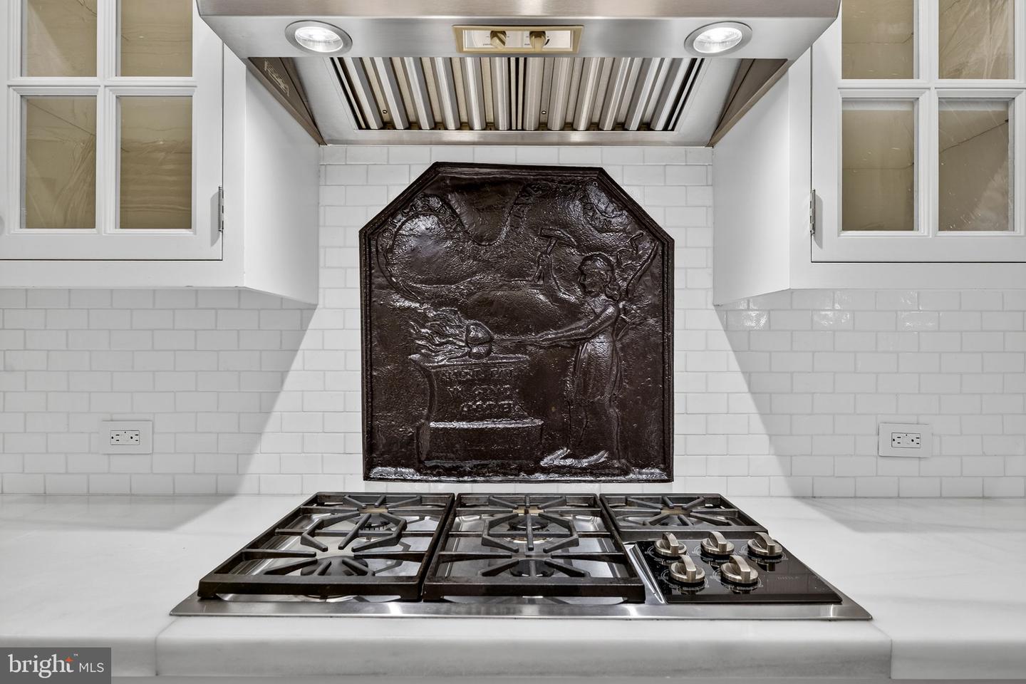 2915 O ST NW, WASHINGTON, District Of Columbia 20007, 8 Bedrooms Bedrooms, 7 Rooms Rooms,7 BathroomsBathrooms,Residential,For sale,2915 O ST NW,DCDC2210832 MLS # DCDC2210832