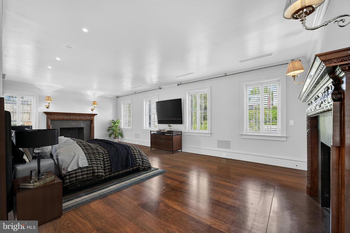 2915 O ST NW, WASHINGTON, District Of Columbia 20007, 8 Bedrooms Bedrooms, 7 Rooms Rooms,7 BathroomsBathrooms,Residential,For sale,2915 O ST NW,DCDC2210832 MLS # DCDC2210832