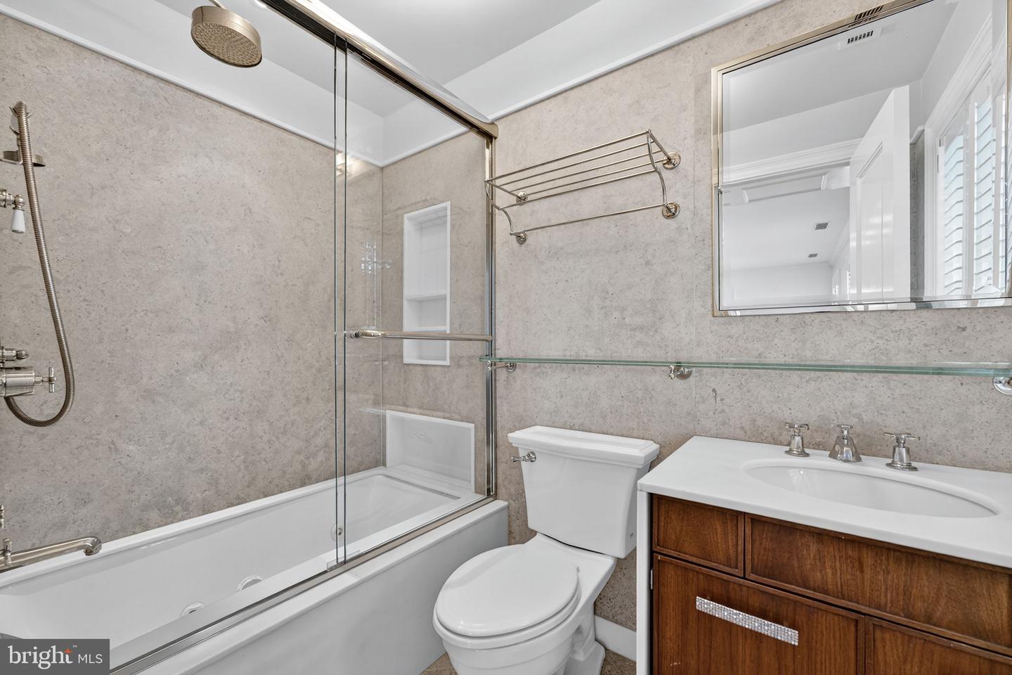 2915 O ST NW, WASHINGTON, District Of Columbia 20007, 8 Bedrooms Bedrooms, 7 Rooms Rooms,7 BathroomsBathrooms,Residential,For sale,2915 O ST NW,DCDC2210832 MLS # DCDC2210832