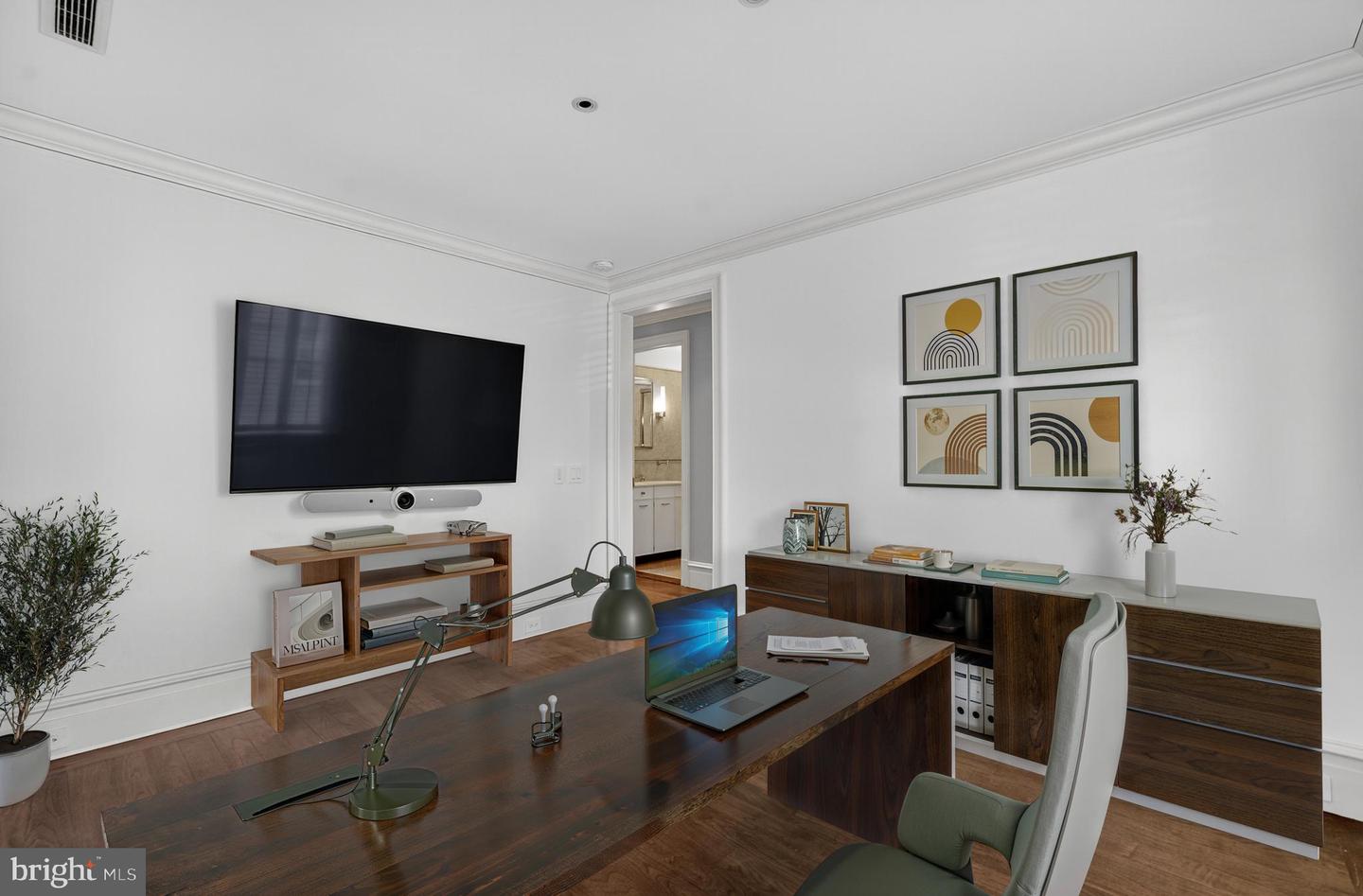 2915 O ST NW, WASHINGTON, District Of Columbia 20007, 8 Bedrooms Bedrooms, 7 Rooms Rooms,7 BathroomsBathrooms,Residential,For sale,2915 O ST NW,DCDC2210832 MLS # DCDC2210832