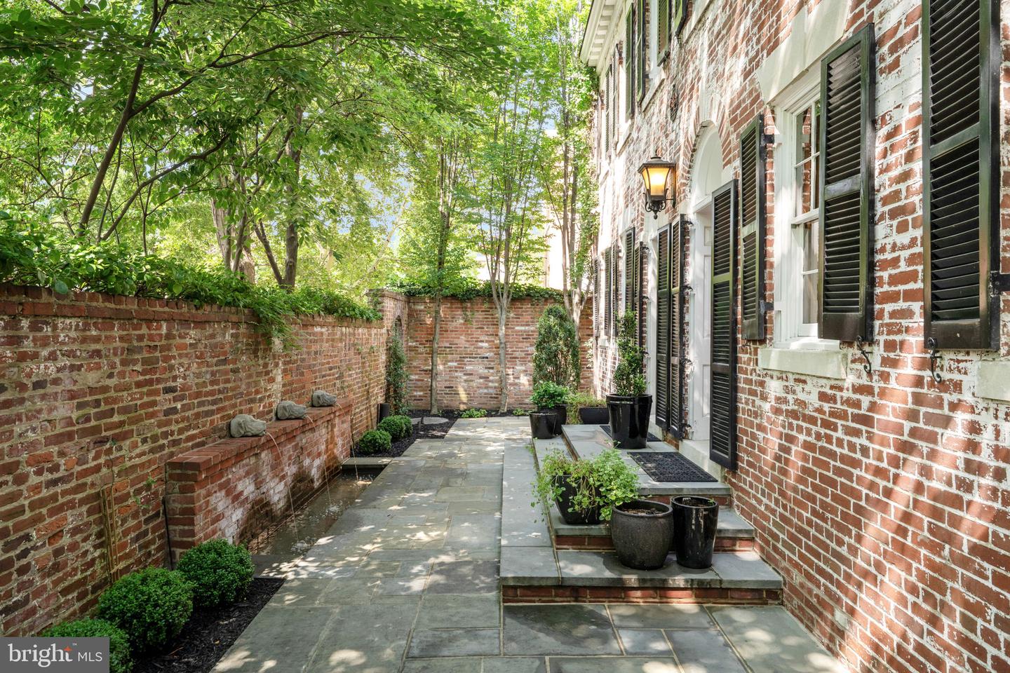 2915 O ST NW, WASHINGTON, District Of Columbia 20007, 8 Bedrooms Bedrooms, 7 Rooms Rooms,7 BathroomsBathrooms,Residential,For sale,2915 O ST NW,DCDC2210832 MLS # DCDC2210832