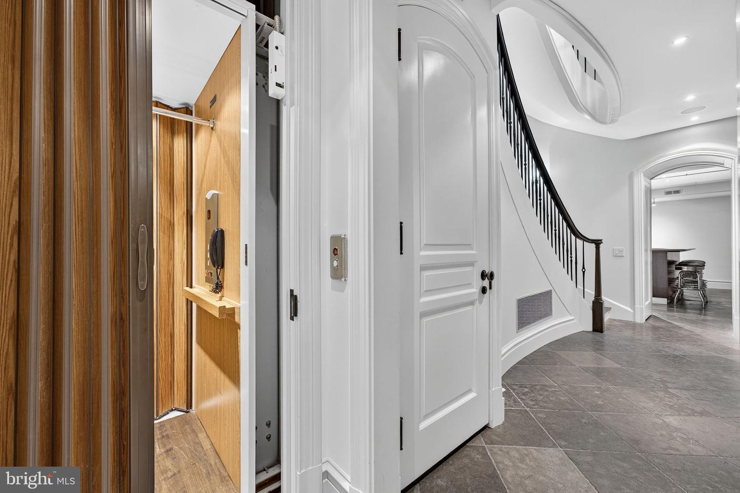 2915 O ST NW, WASHINGTON, District Of Columbia 20007, 8 Bedrooms Bedrooms, 7 Rooms Rooms,7 BathroomsBathrooms,Residential,For sale,2915 O ST NW,DCDC2210832 MLS # DCDC2210832